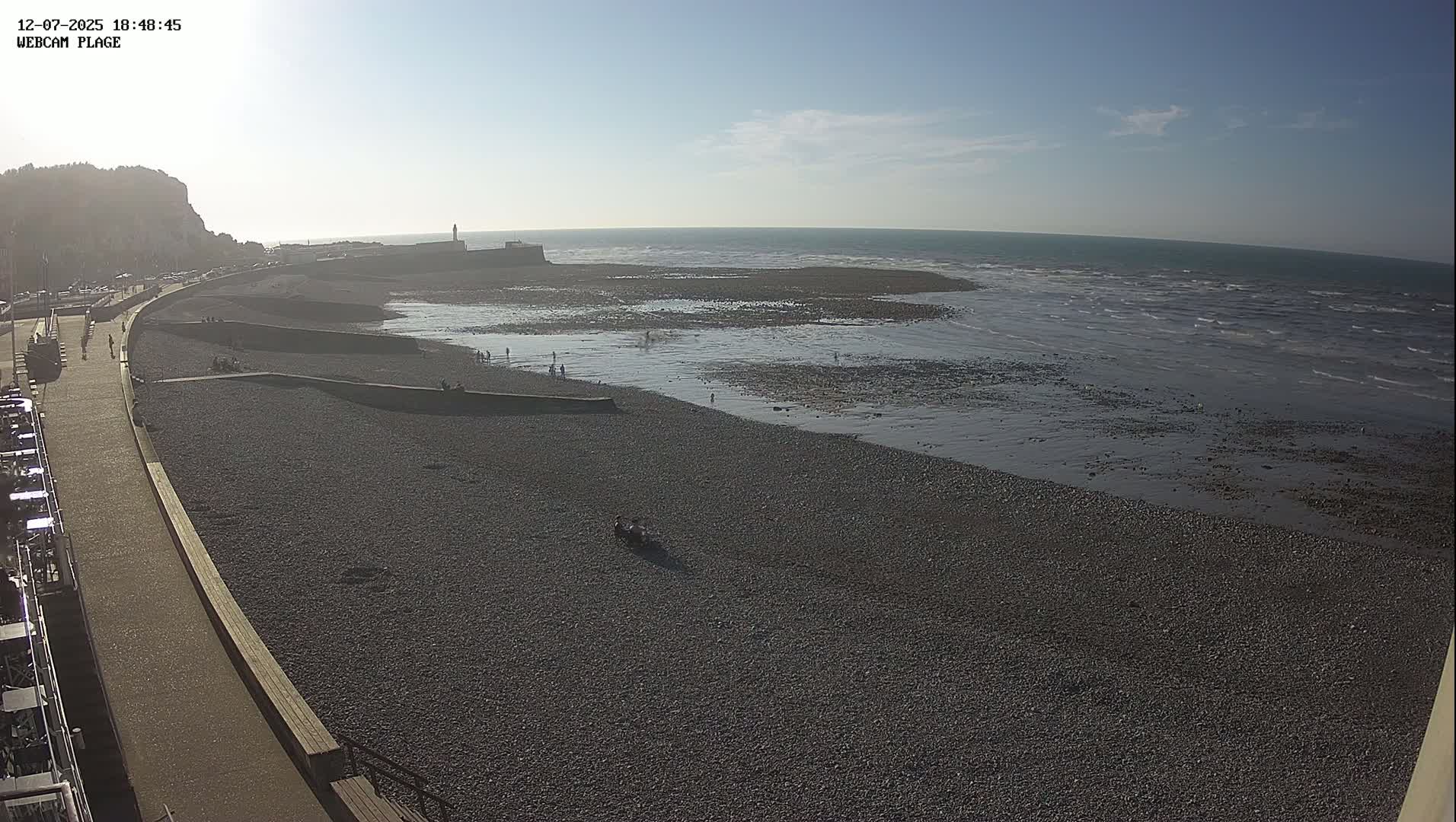 Plage de Saint-Valery-en-Caux  Beach Live Cam - Dieppe, Seine-Maritime, Normandie, France