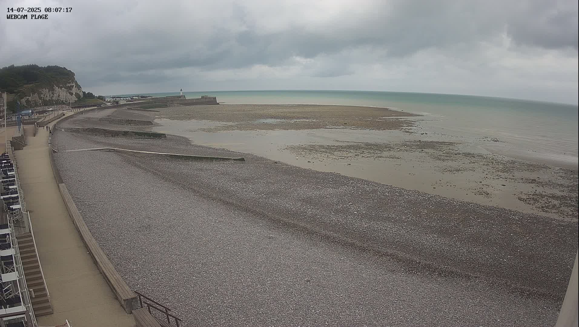 Plage de Saint-Valery-en-Caux  Beach Live Cam - Dieppe, Seine-Maritime, Normandie, France