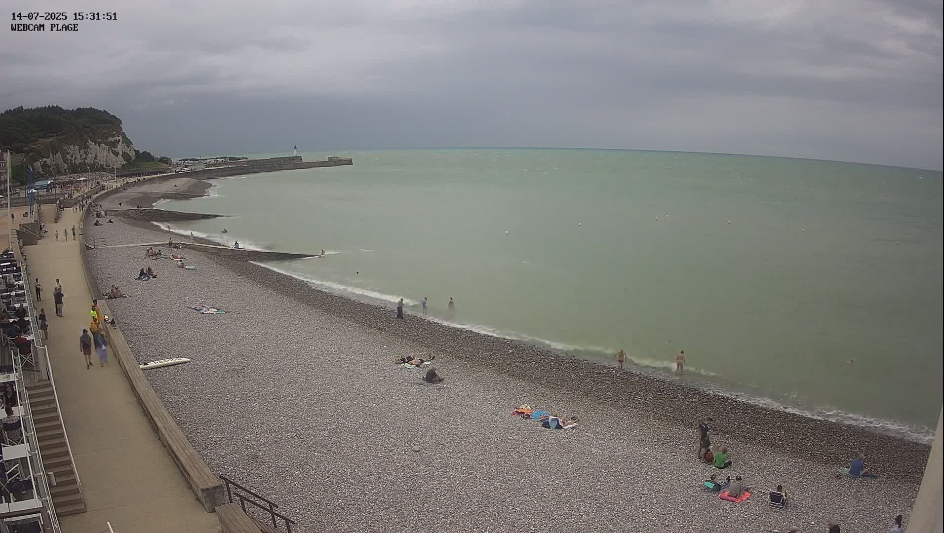 Plage de Saint-Valery-en-Caux  Beach Live Cam - Dieppe, Seine-Maritime, Normandie, France
