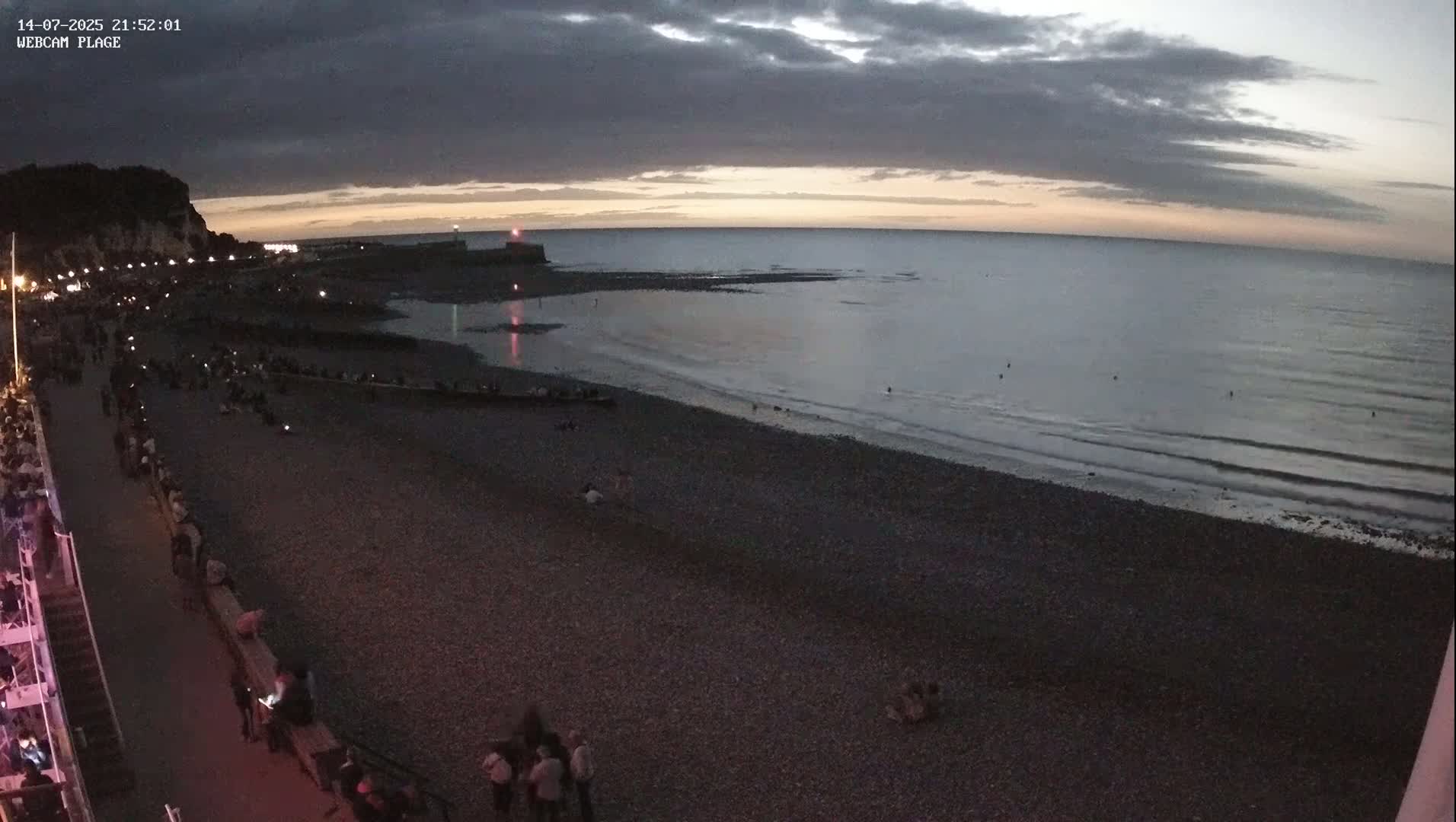 Plage de Saint-Valery-en-Caux  Beach Live Cam - Dieppe, Seine-Maritime, Normandie, France