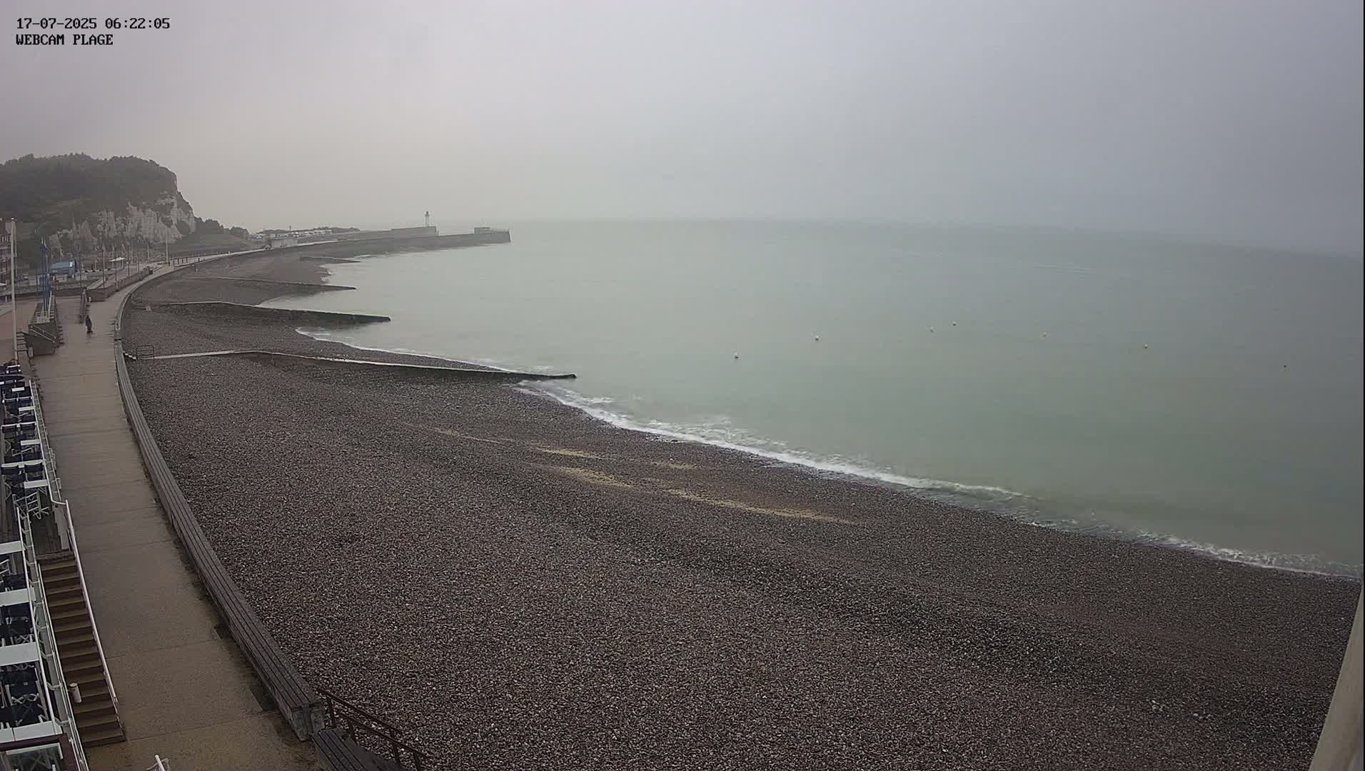 Plage de Saint-Valery-en-Caux  Beach Live Cam - Dieppe, Seine-Maritime, Normandie, France