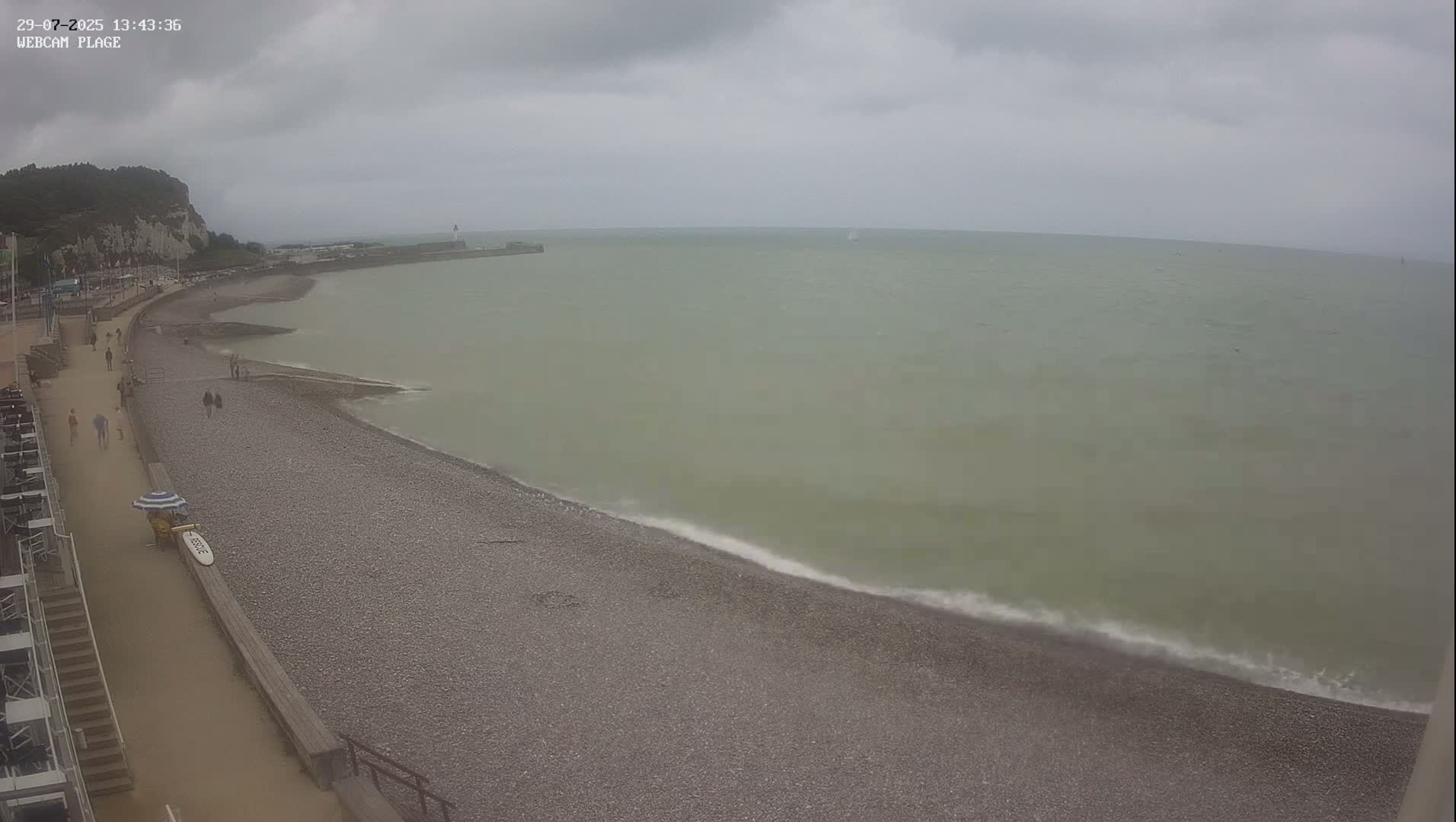 Plage de Saint-Valery-en-Caux  Beach Live Cam - Dieppe, Seine-Maritime, Normandie, France