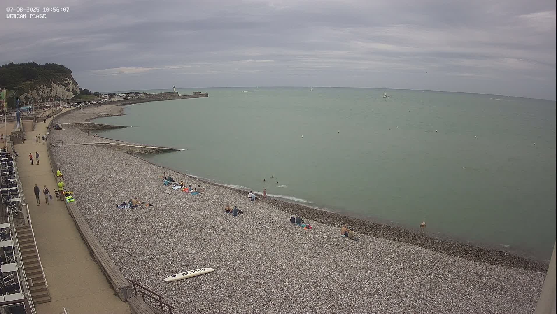 Plage de Saint-Valery-en-Caux  Beach Live Cam - Dieppe, Seine-Maritime, Normandie, France
