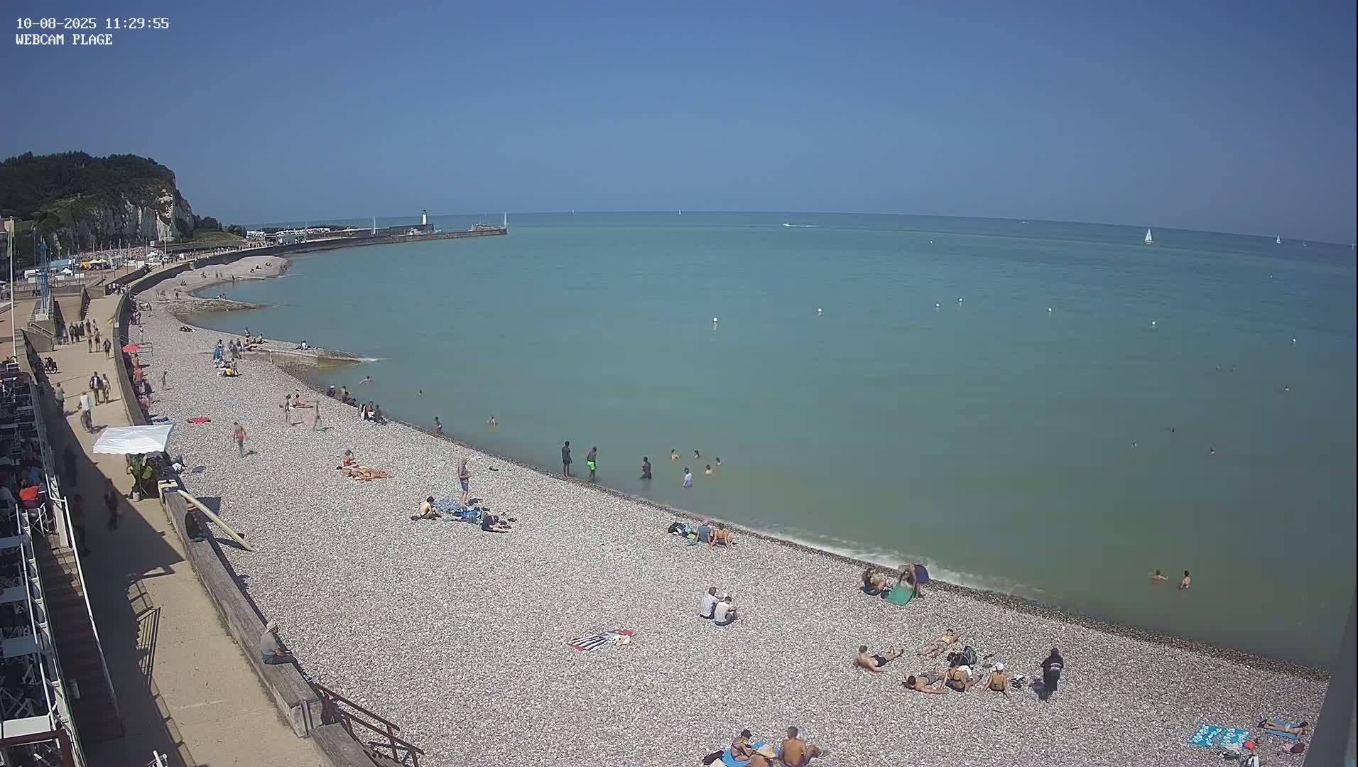 Plage de Saint-Valery-en-Caux  Beach Live Cam - Dieppe, Seine-Maritime, Normandie, France