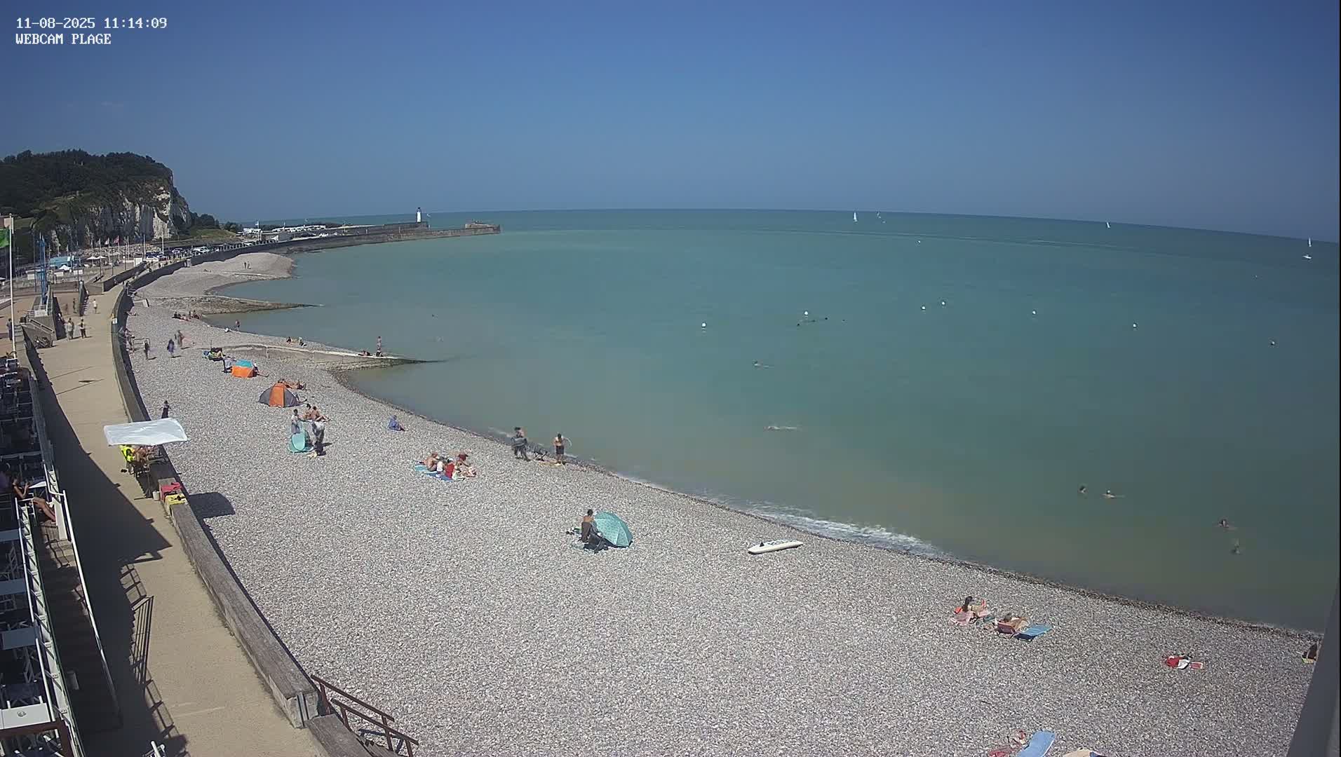 Plage de Saint-Valery-en-Caux  Beach Live Cam - Dieppe, Seine-Maritime, Normandie, France