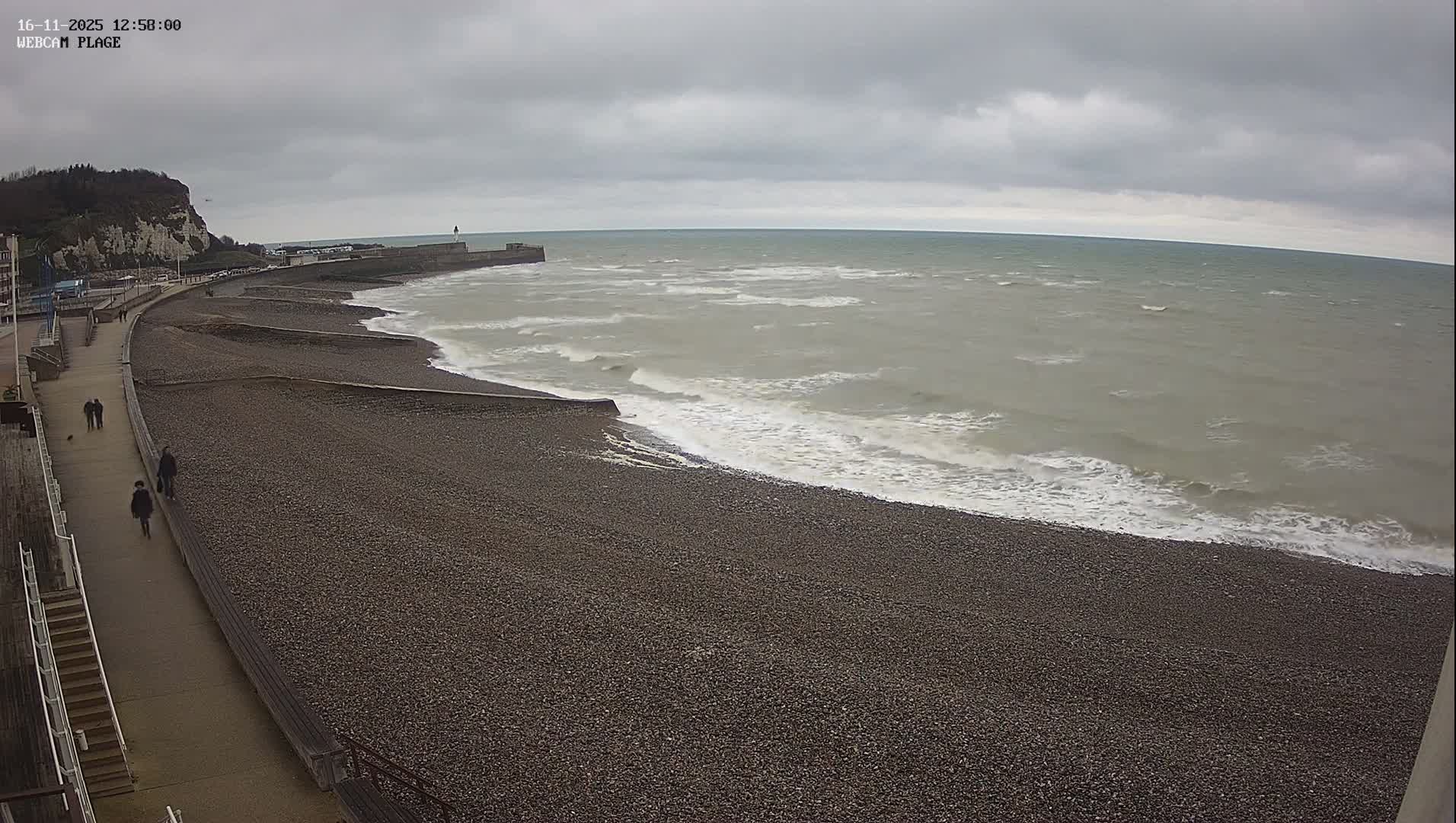 Plage de Saint-Valery-en-Caux  Beach Live Cam - Dieppe, Seine-Maritime, Normandie, France