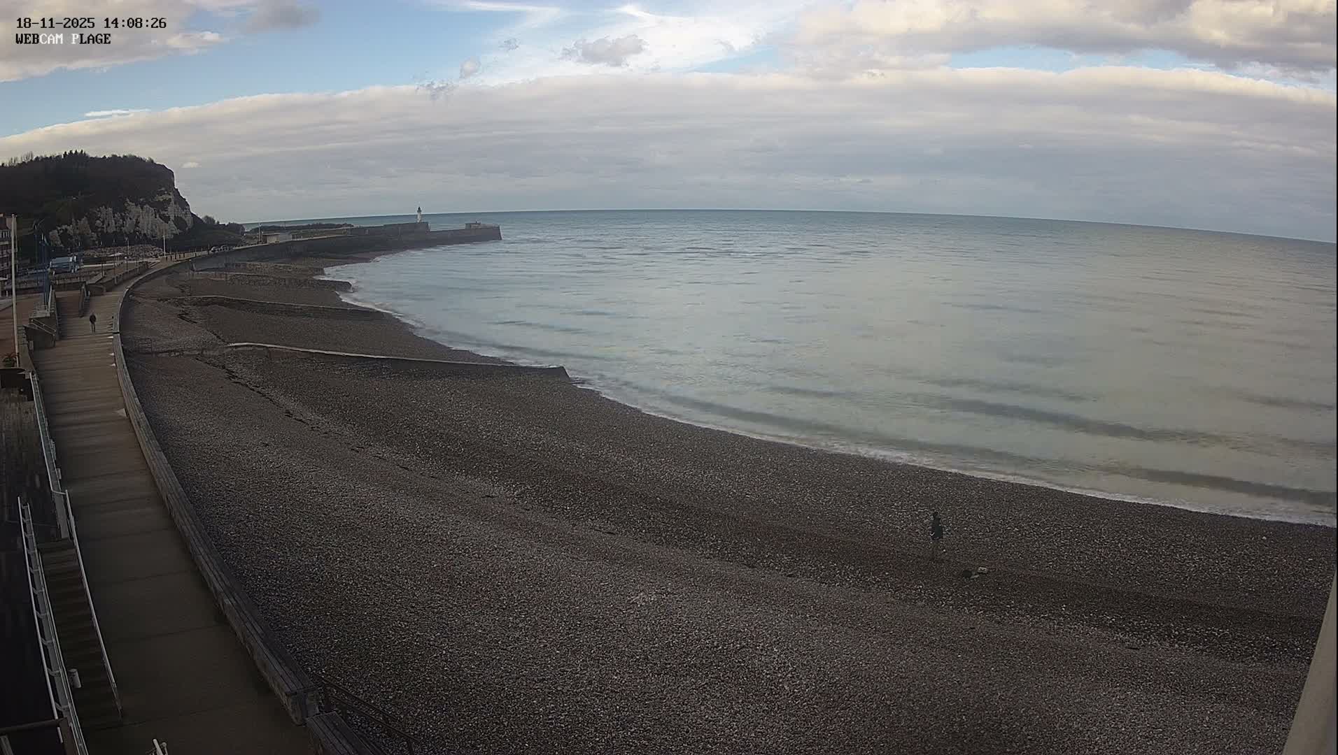 Plage de Saint-Valery-en-Caux  Beach Live Cam - Dieppe, Seine-Maritime, Normandie, France