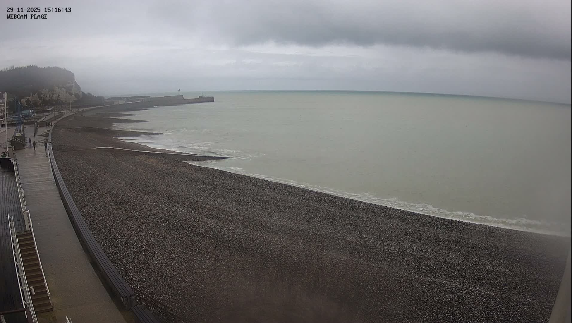 Plage de Saint-Valery-en-Caux  Beach Live Cam - Dieppe, Seine-Maritime, Normandie, France