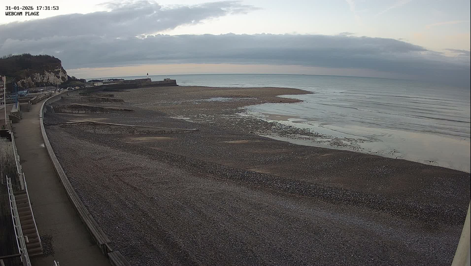 Plage de Saint-Valery-en-Caux  Beach Live Cam - Dieppe, Seine-Maritime, Normandie, France