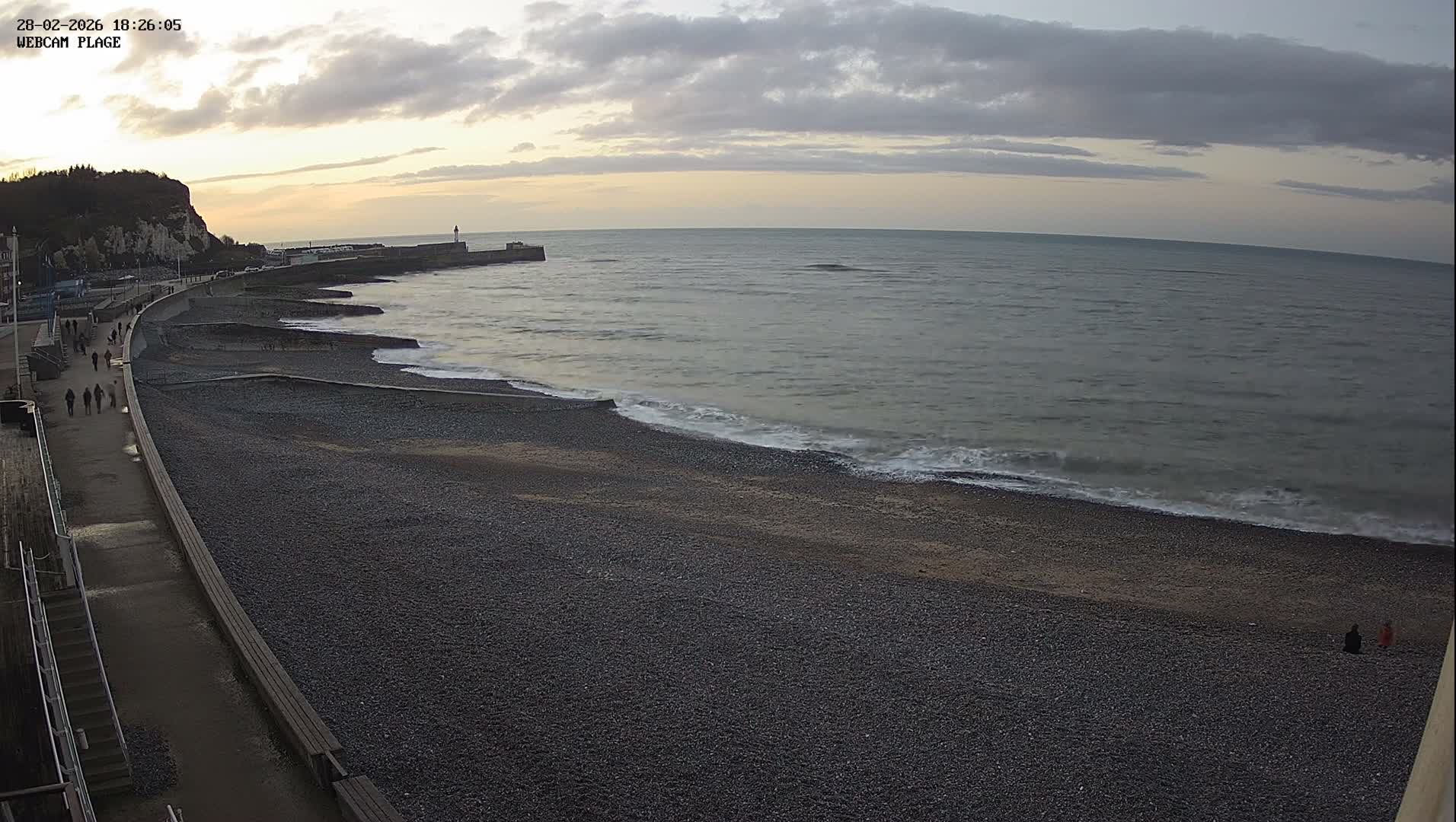 Plage de Saint-Valery-en-Caux  Beach Live Cam - Dieppe, Seine-Maritime, Normandie, France