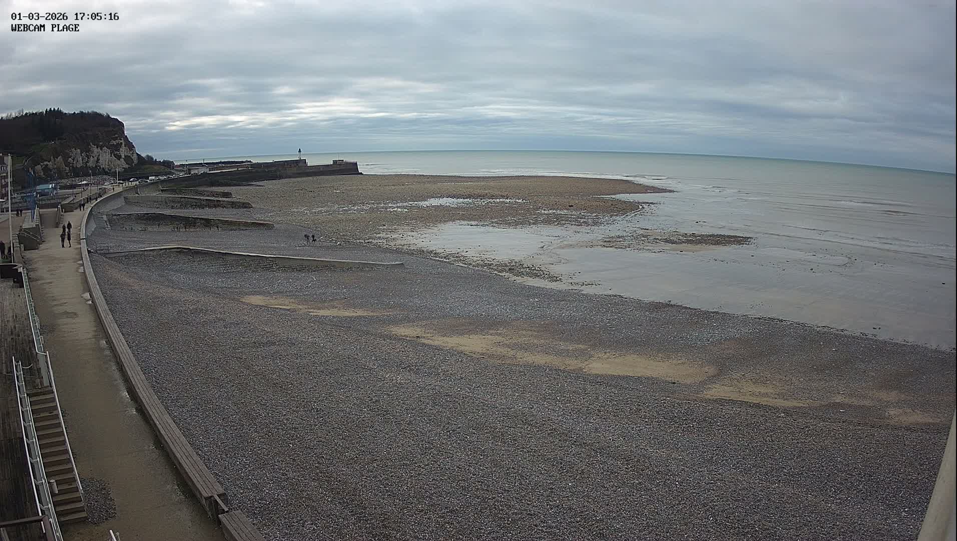 Plage de Saint-Valery-en-Caux  Beach Live Cam - Dieppe, Seine-Maritime, Normandie, France