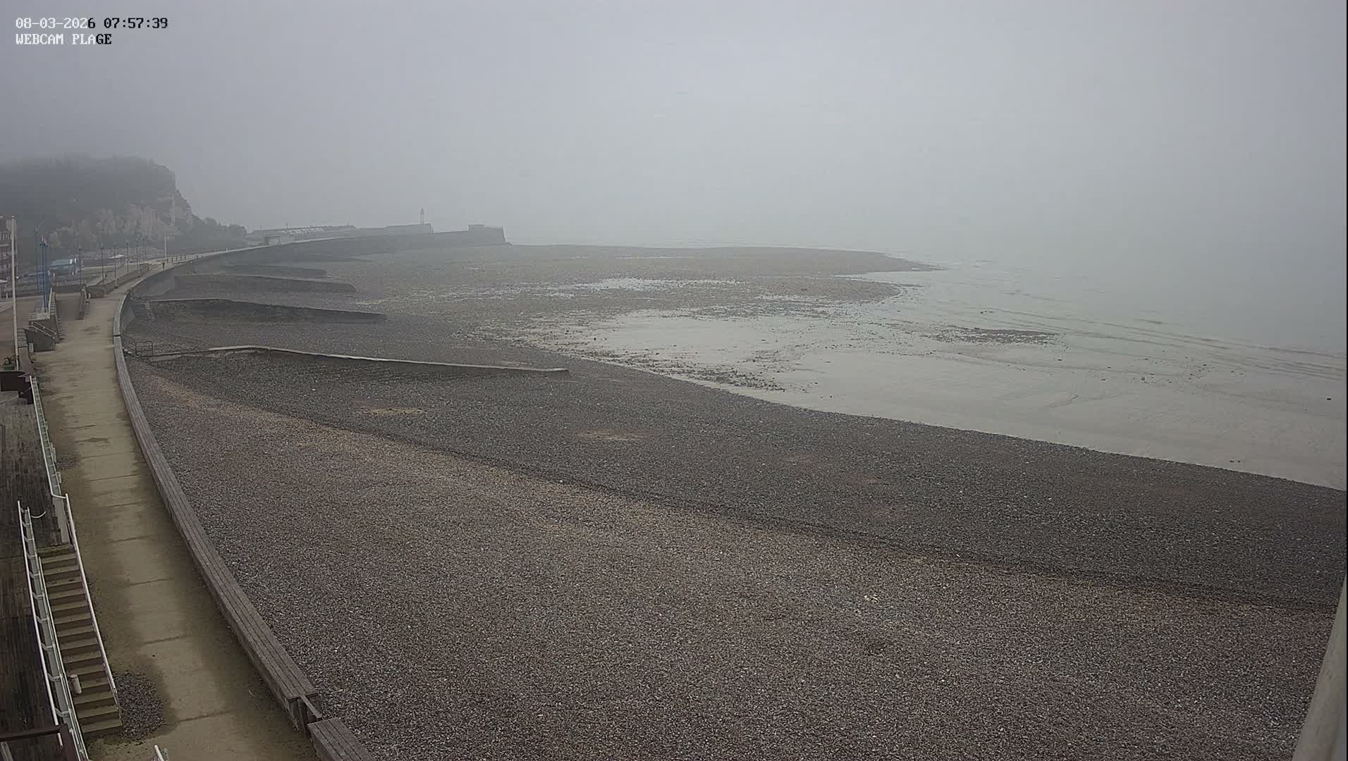 Plage de Saint-Valery-en-Caux  Beach Live Cam - Dieppe, Seine-Maritime, Normandie, France