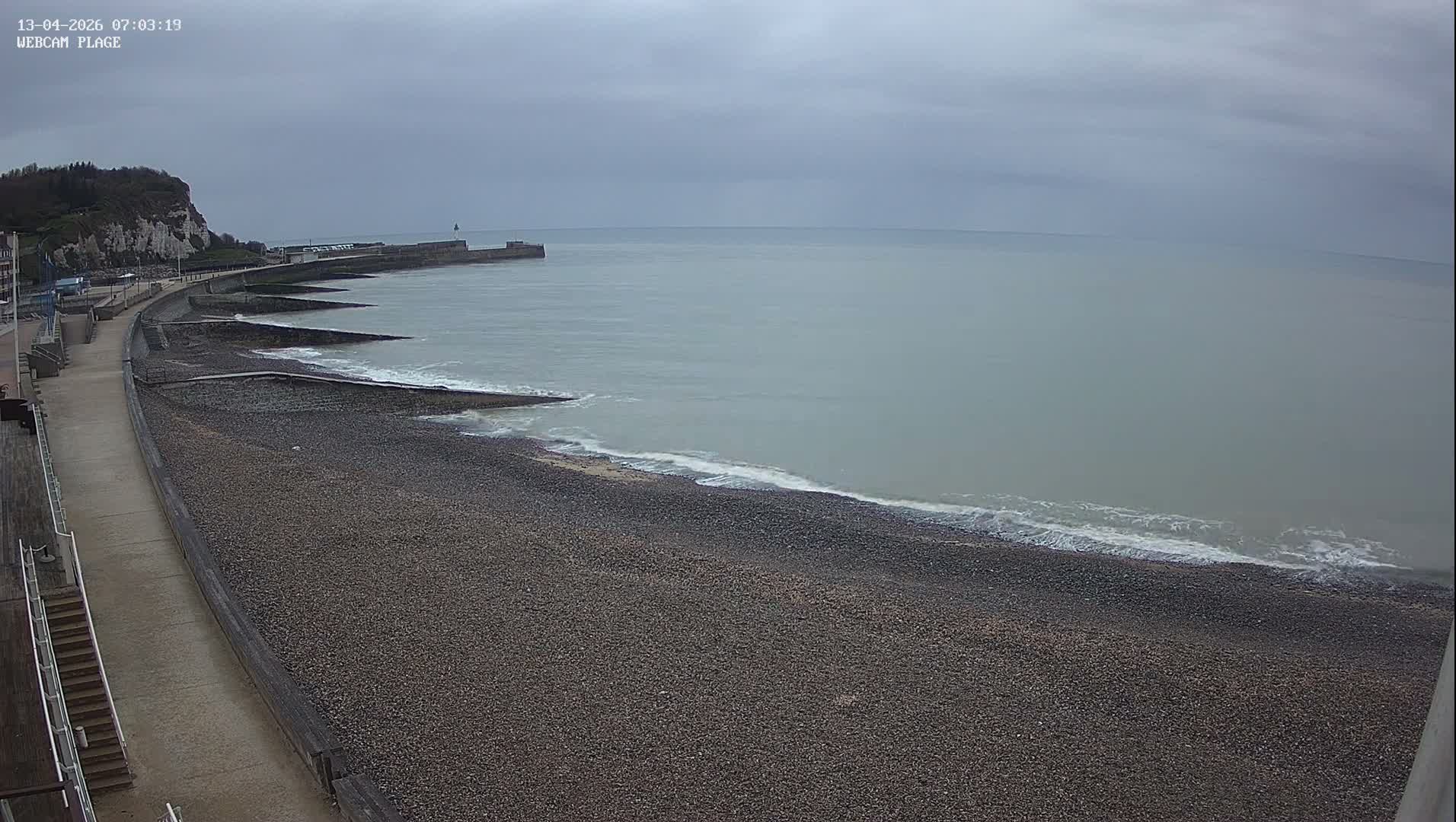 Plage de Saint-Valery-en-Caux  Beach Live Cam - Dieppe, Seine-Maritime, Normandie, France