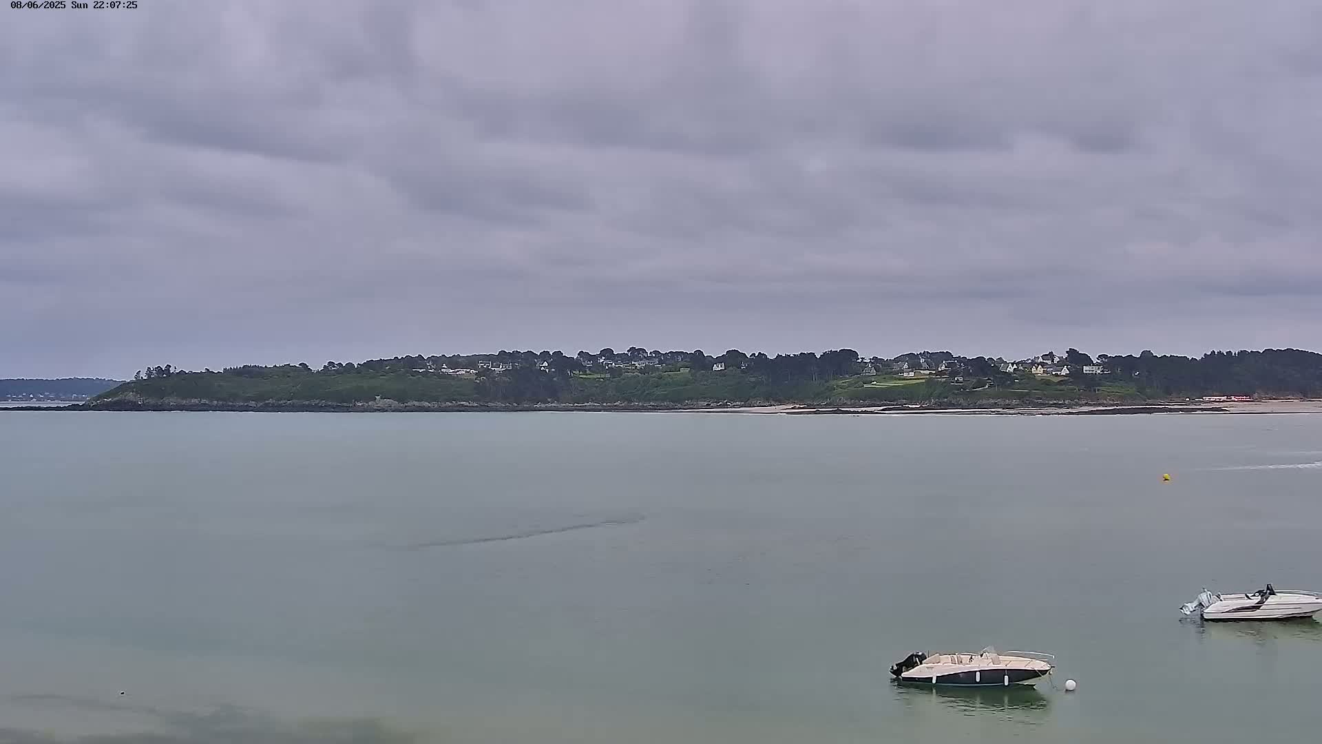 Locquirec Commune & Port Live Cam - Morlaix, Finistere, Bretagne, France