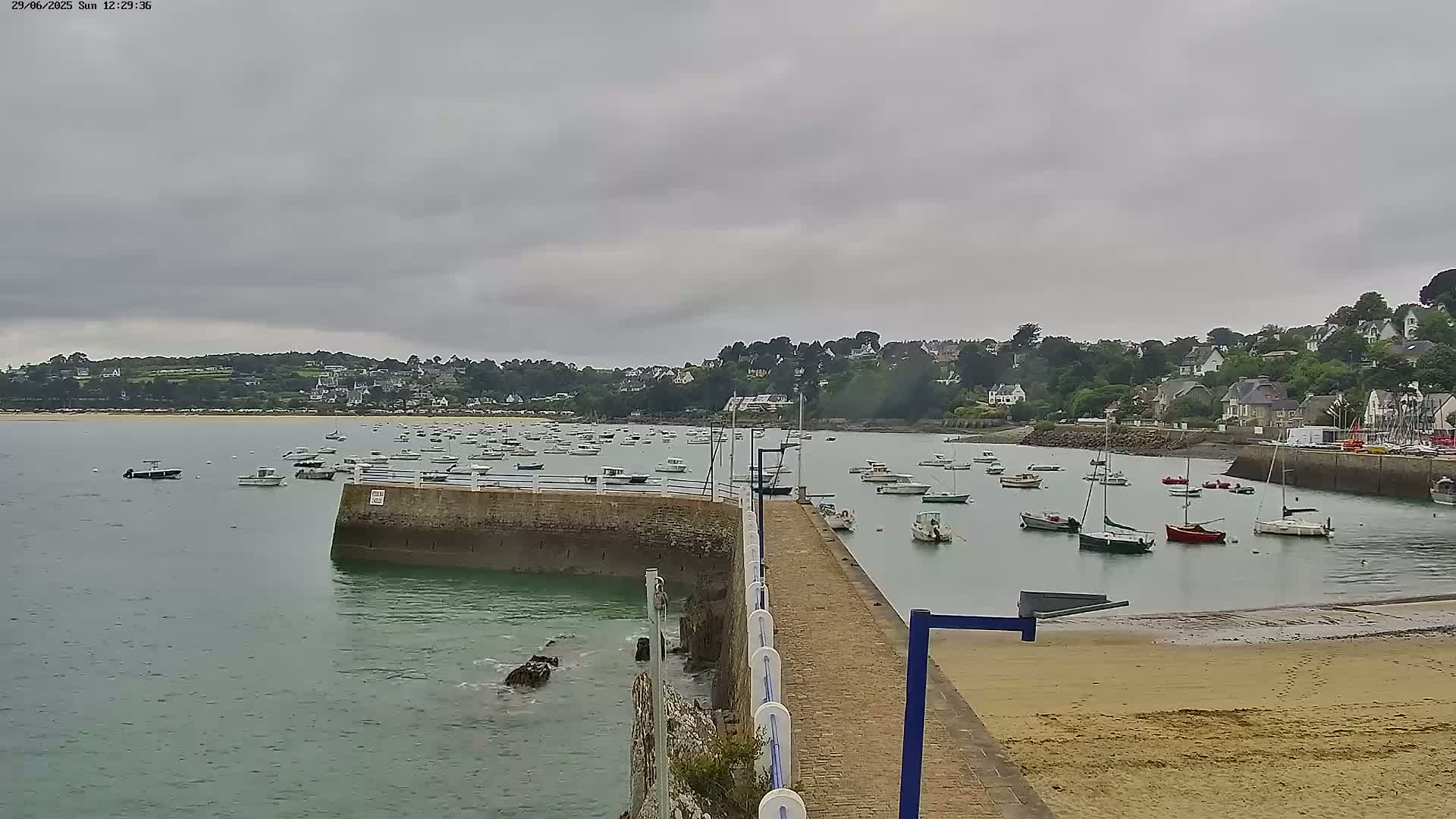 Locquirec Commune & Port Live Cam - Morlaix, Finistere, Bretagne, France