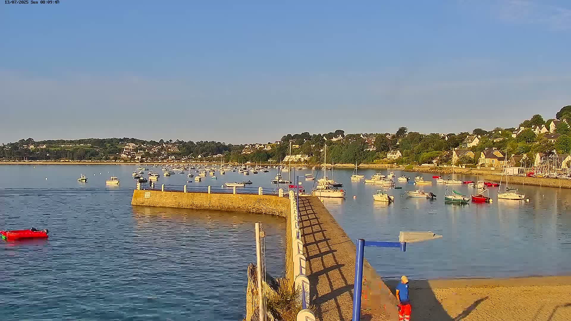 Locquirec Commune & Port Live Cam - Morlaix, Finistere, Bretagne, France