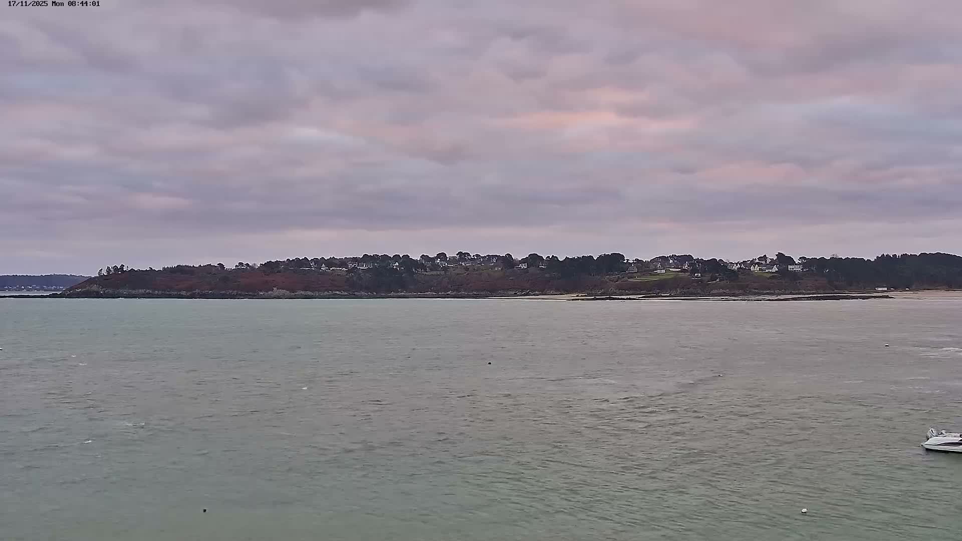 Locquirec Commune & Port Live Cam - Morlaix, Finistere, Bretagne, France