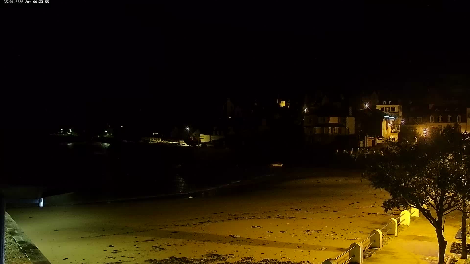 Locquirec Commune & Port Live Cam - Morlaix, Finistere, Bretagne, France