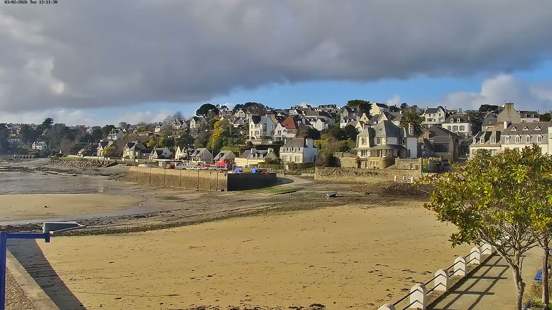 Locquirec Commune & Port Live Cam - Morlaix, Finistere, Bretagne, France