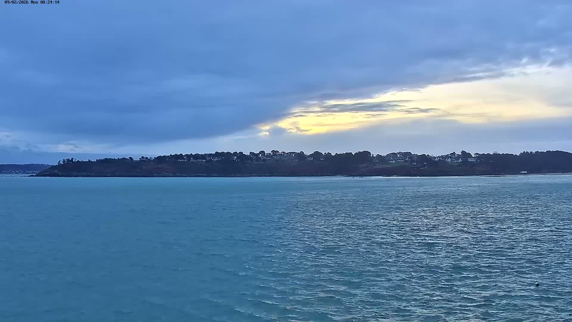 Locquirec Commune & Port Live Cam - Morlaix, Finistere, Bretagne, France