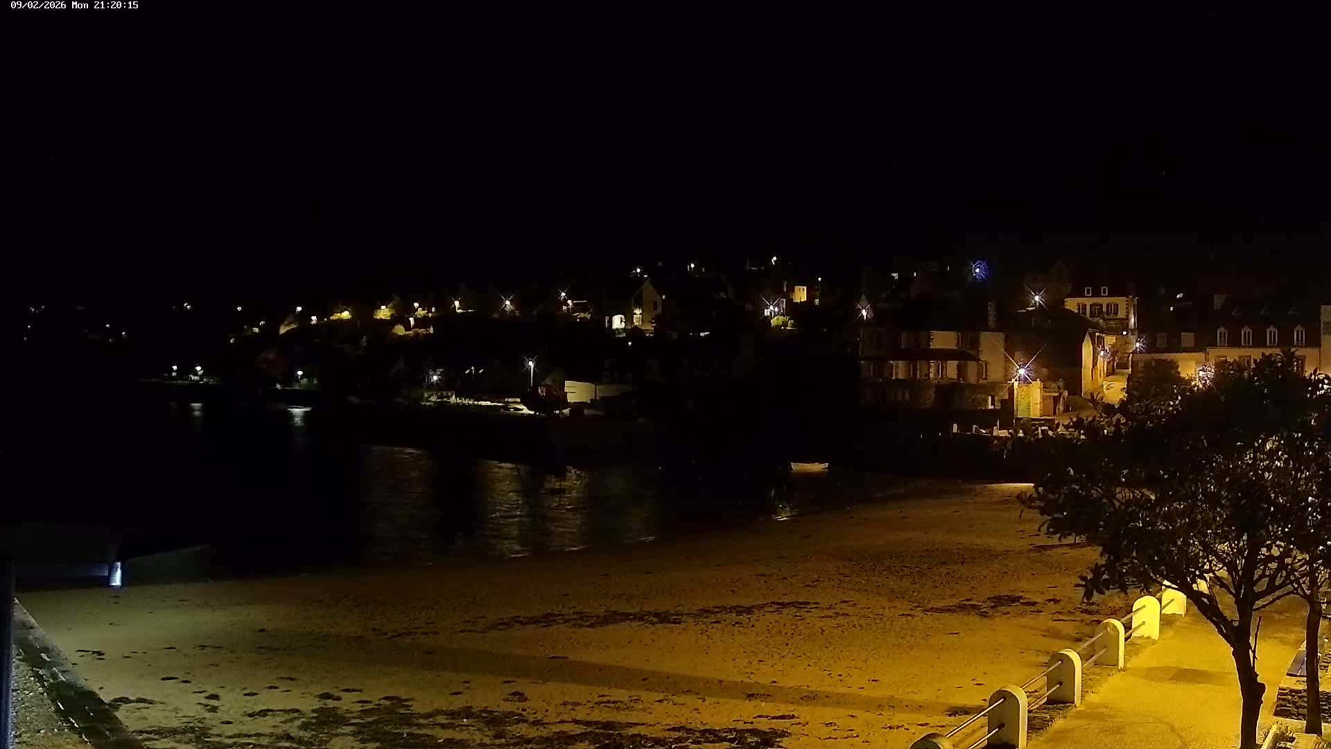 Locquirec Commune & Port Live Cam - Morlaix, Finistere, Bretagne, France
