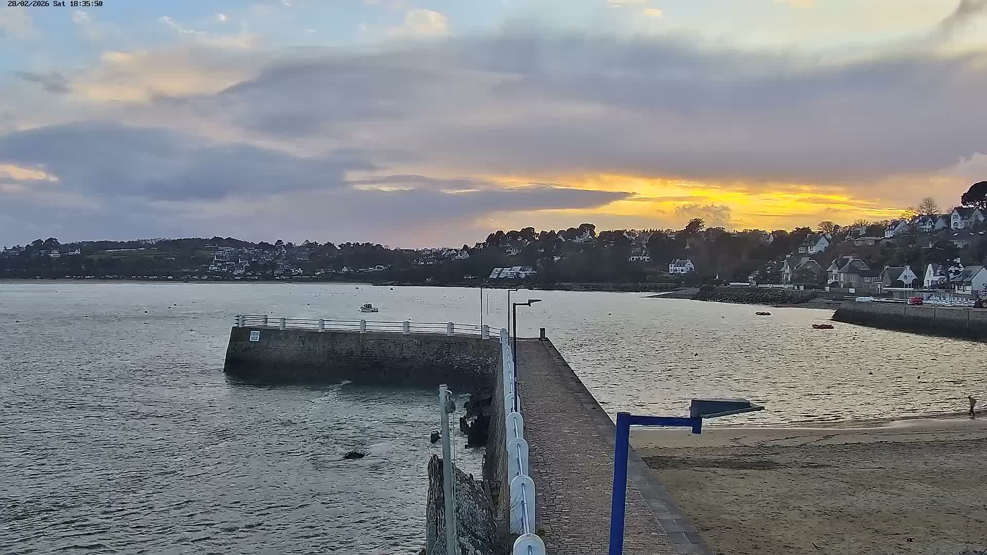 Locquirec Commune & Port Live Cam - Morlaix, Finistere, Bretagne, France