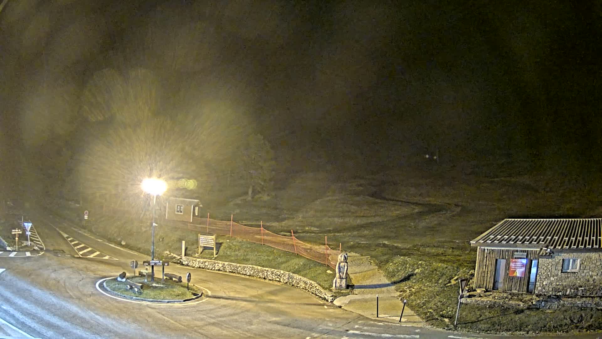 Montserein - Ventoux Mount Live Cam - Carpentras, Vaucluse, Provence-Alpes-Cote d’Azur
