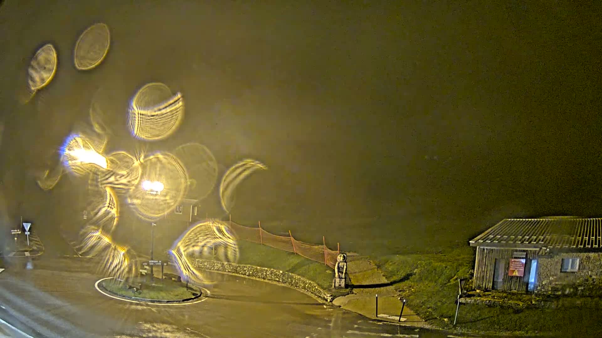 Montserein - Ventoux Mount Live Cam - Carpentras, Vaucluse, Provence-Alpes-Cote d’Azur