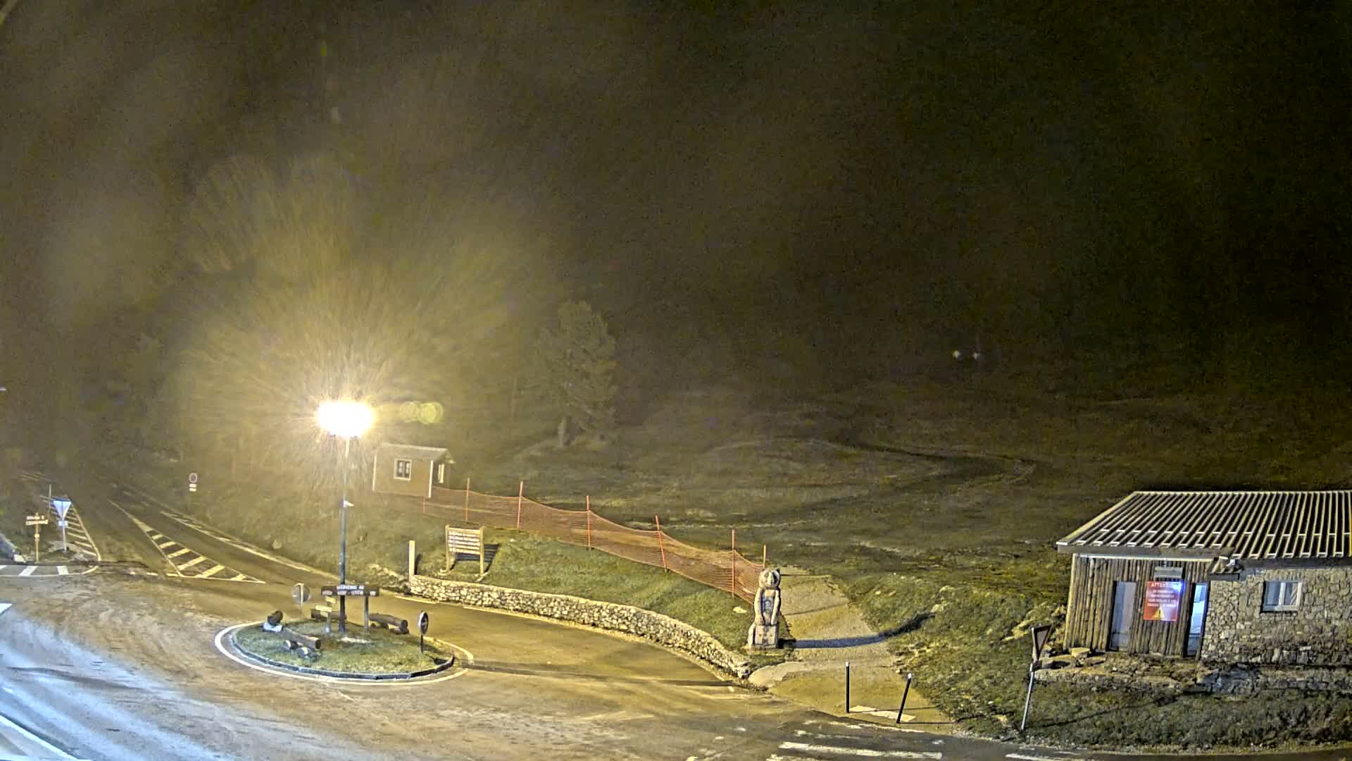 Montserein - Ventoux Mount Live Cam - Carpentras, Vaucluse, Provence-Alpes-Cote d’Azur