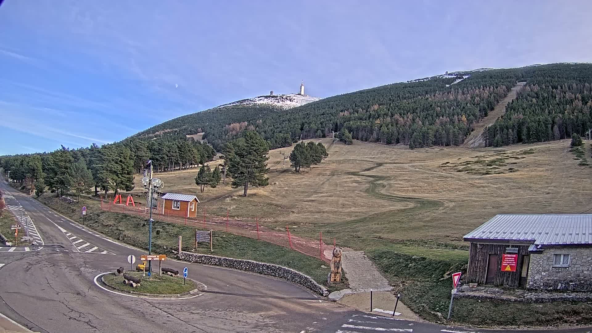 Montserein - Ventoux Mount Live Cam - Carpentras, Vaucluse, Provence-Alpes-Cote d’Azur