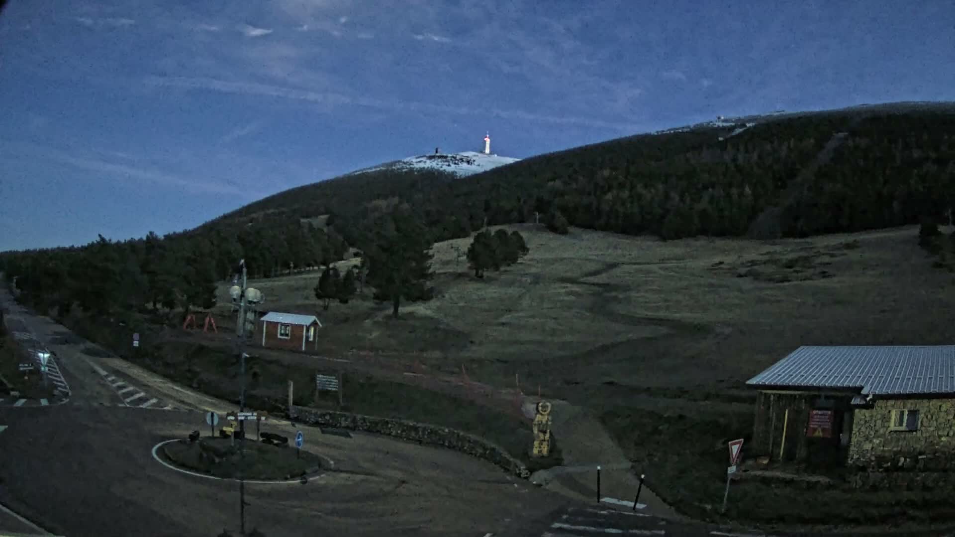 Montserein - Ventoux Mount Live Cam - Carpentras, Vaucluse, Provence-Alpes-Cote d’Azur