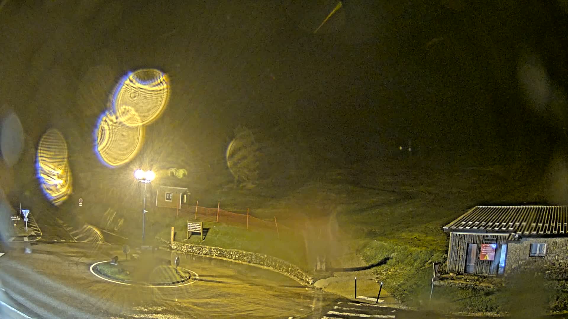 Montserein - Ventoux Mount Live Cam - Carpentras, Vaucluse, Provence-Alpes-Cote d’Azur