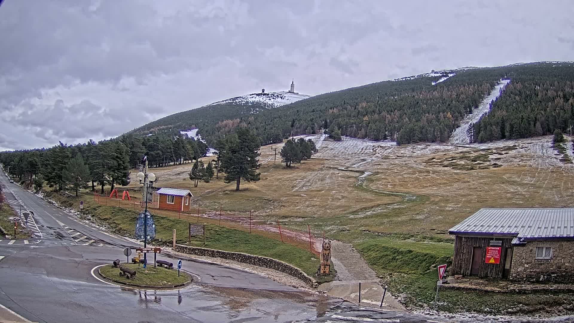 Montserein - Ventoux Mount Live Cam - Carpentras, Vaucluse, Provence-Alpes-Cote d’Azur