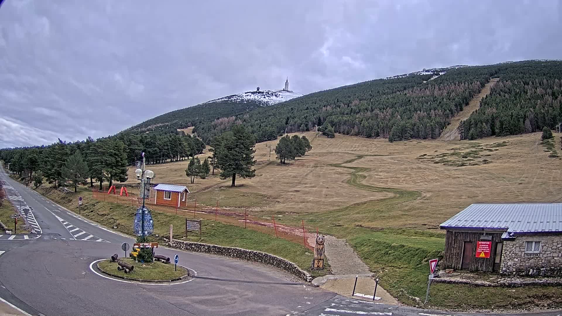 Montserein - Ventoux Mount Live Cam - Carpentras, Vaucluse, Provence-Alpes-Cote d’Azur