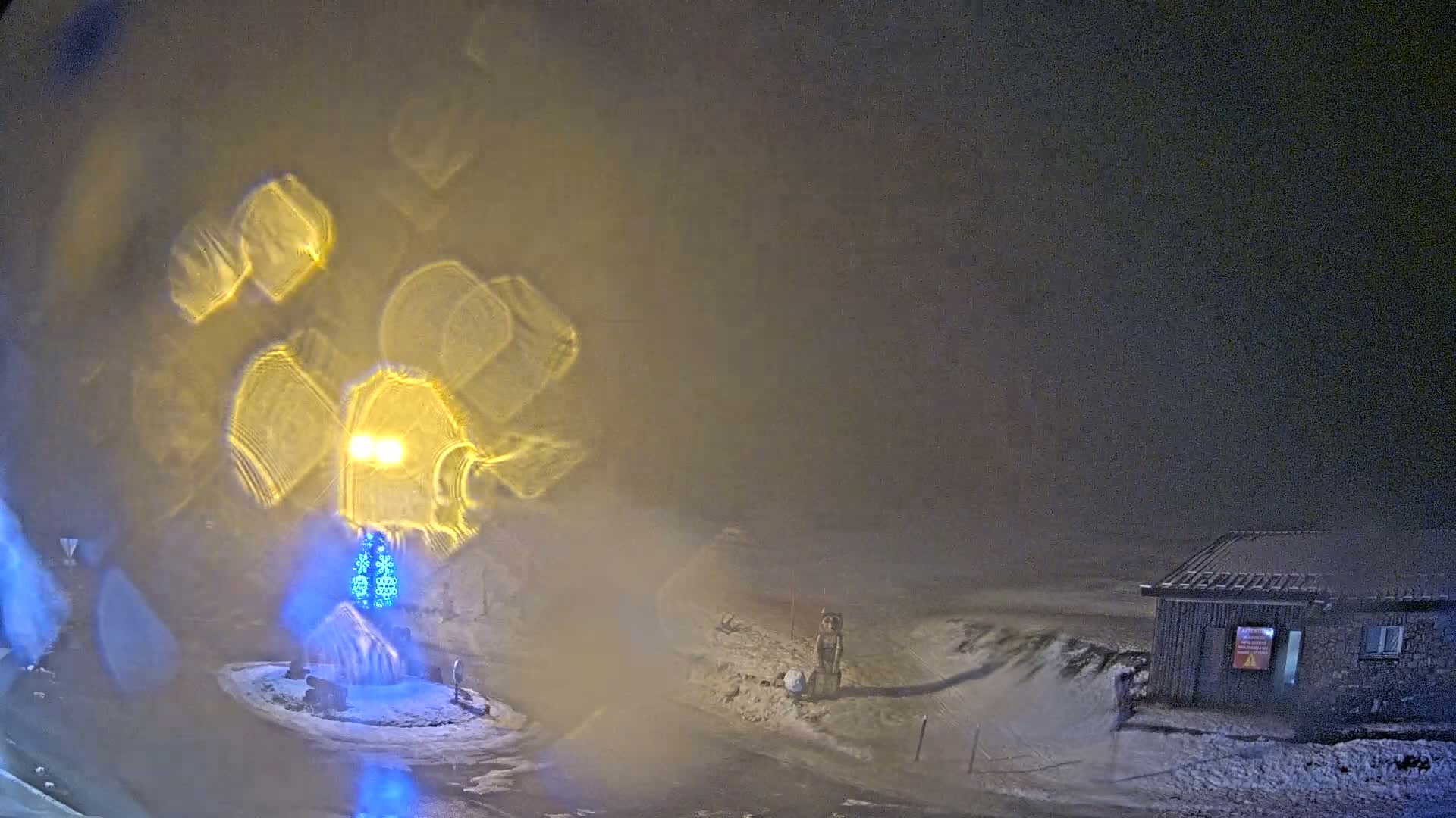 Montserein - Ventoux Mount Live Cam - Carpentras, Vaucluse, Provence-Alpes-Cote d’Azur