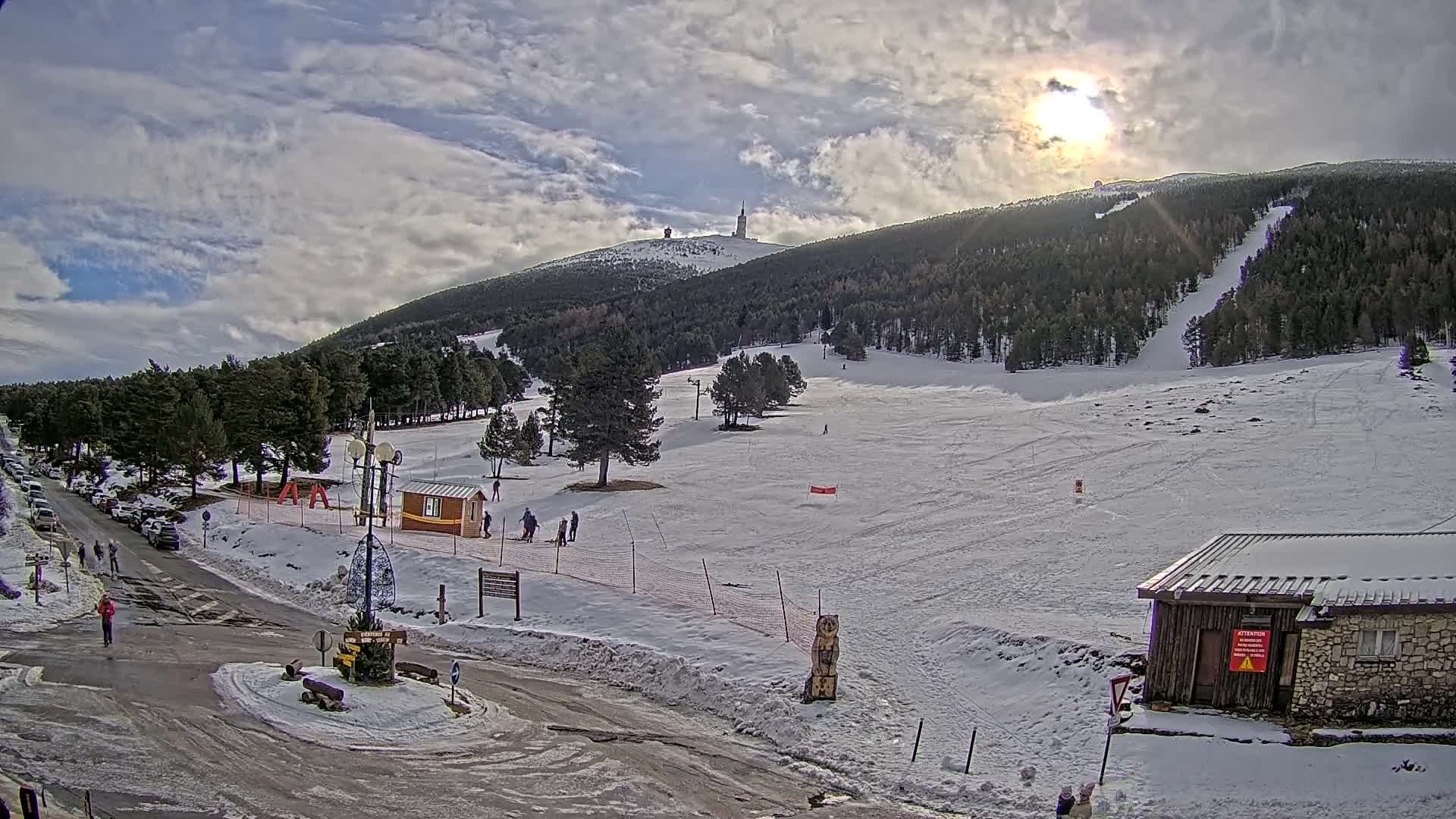 Montserein - Ventoux Mount Live Cam - Carpentras, Vaucluse, Provence-Alpes-Cote d’Azur