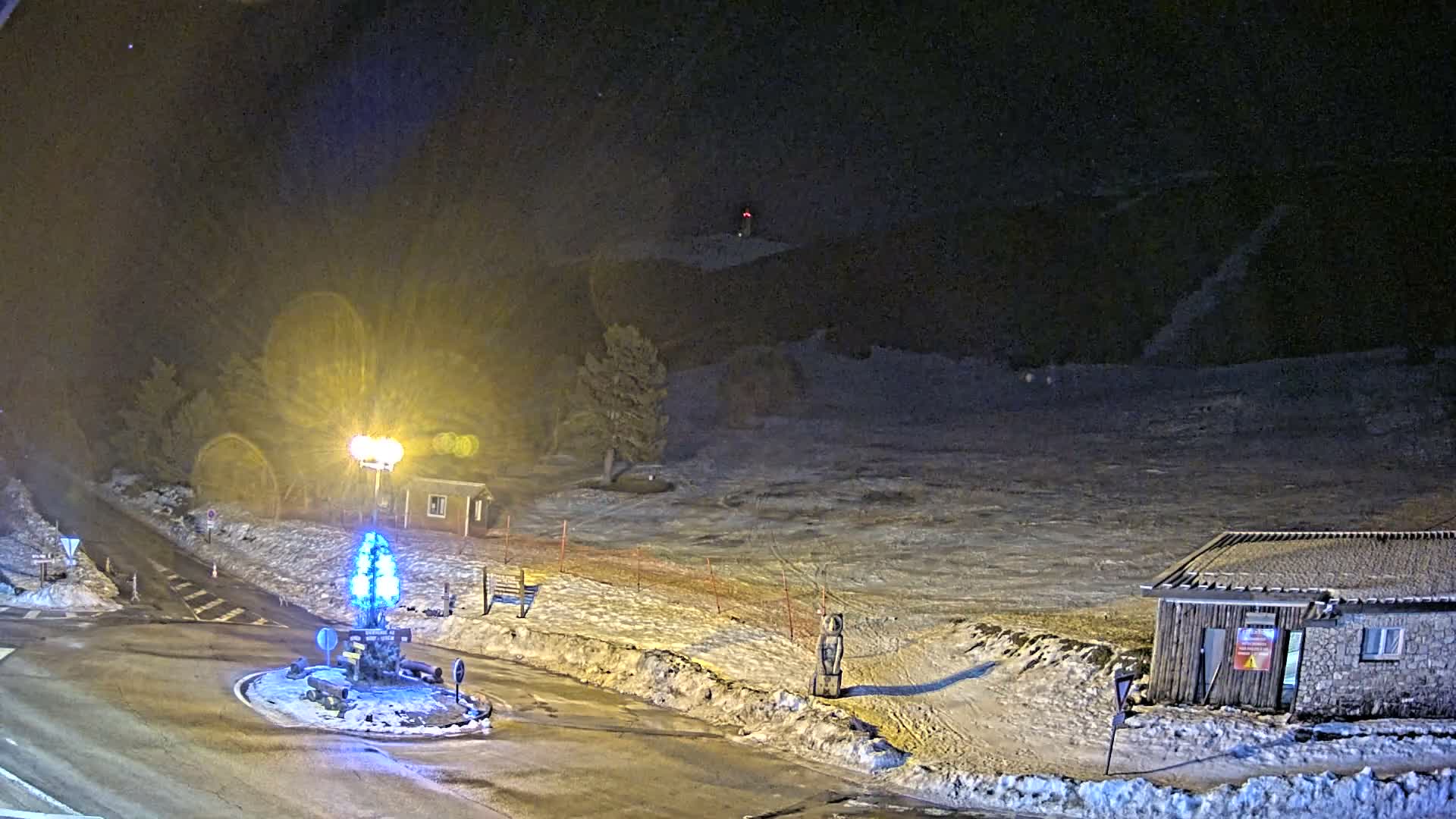 Montserein - Ventoux Mount Live Cam - Carpentras, Vaucluse, Provence-Alpes-Cote d’Azur