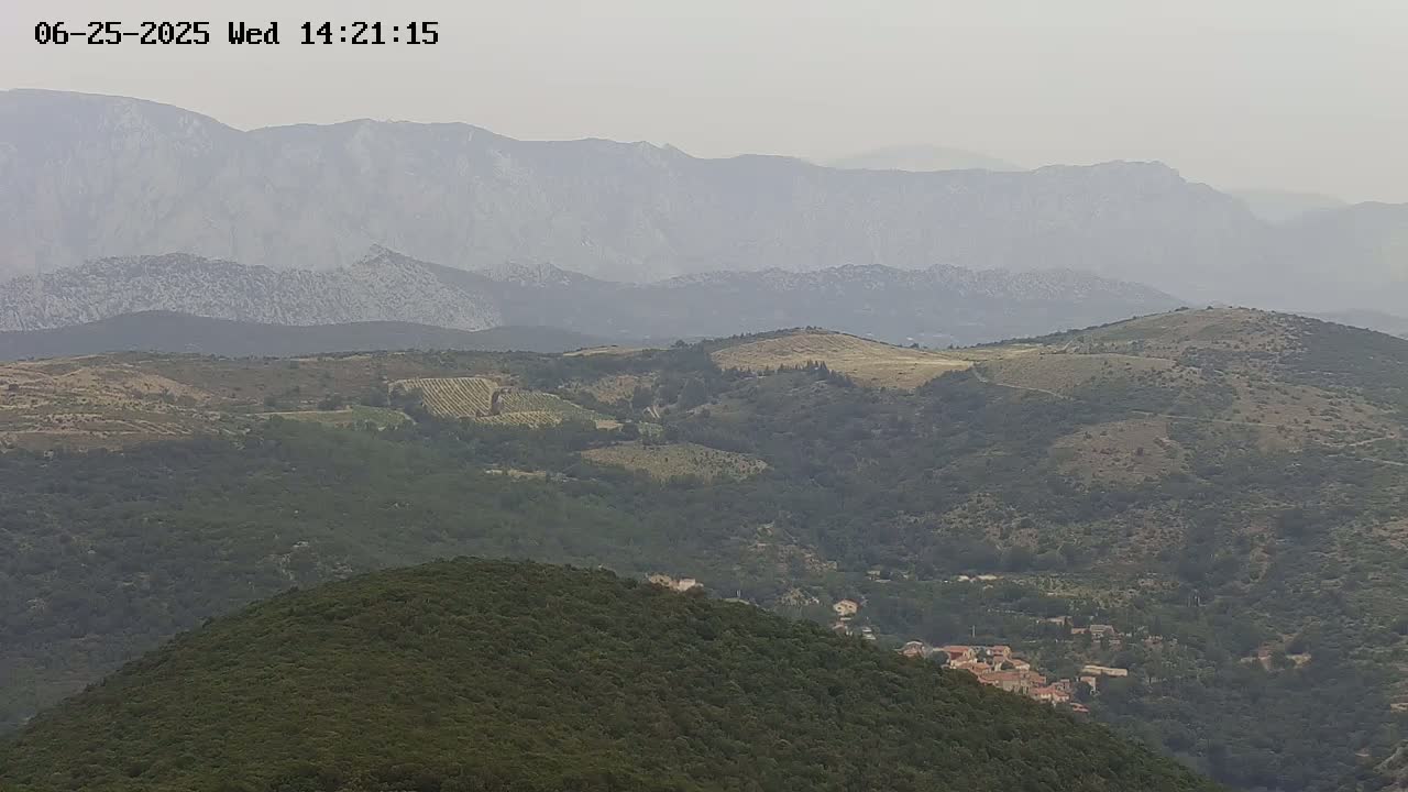 Prats de Sournia Village Live Cam - Prades, Pyrenees-Orientales, Occitanie, France