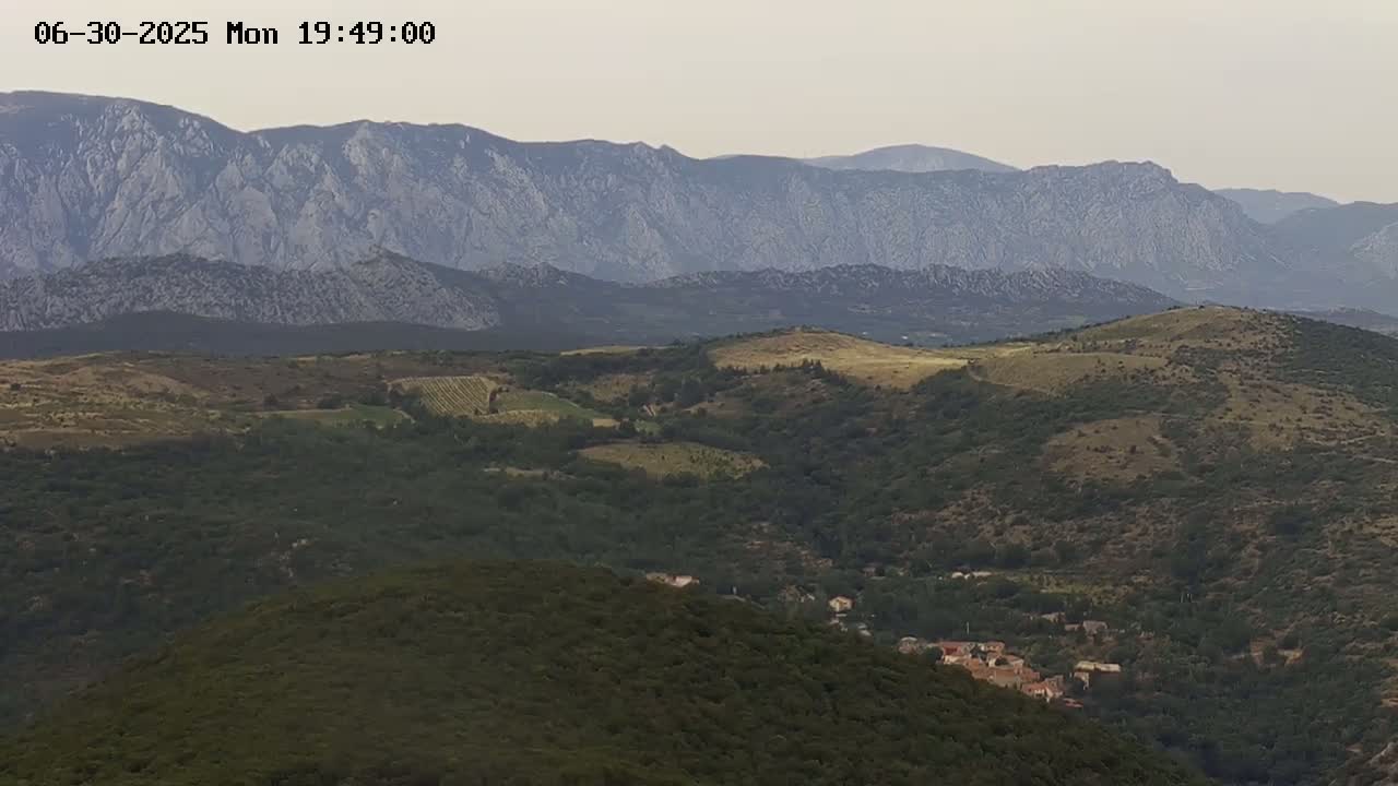 Prats de Sournia Village Live Cam - Prades, Pyrenees-Orientales, Occitanie, France