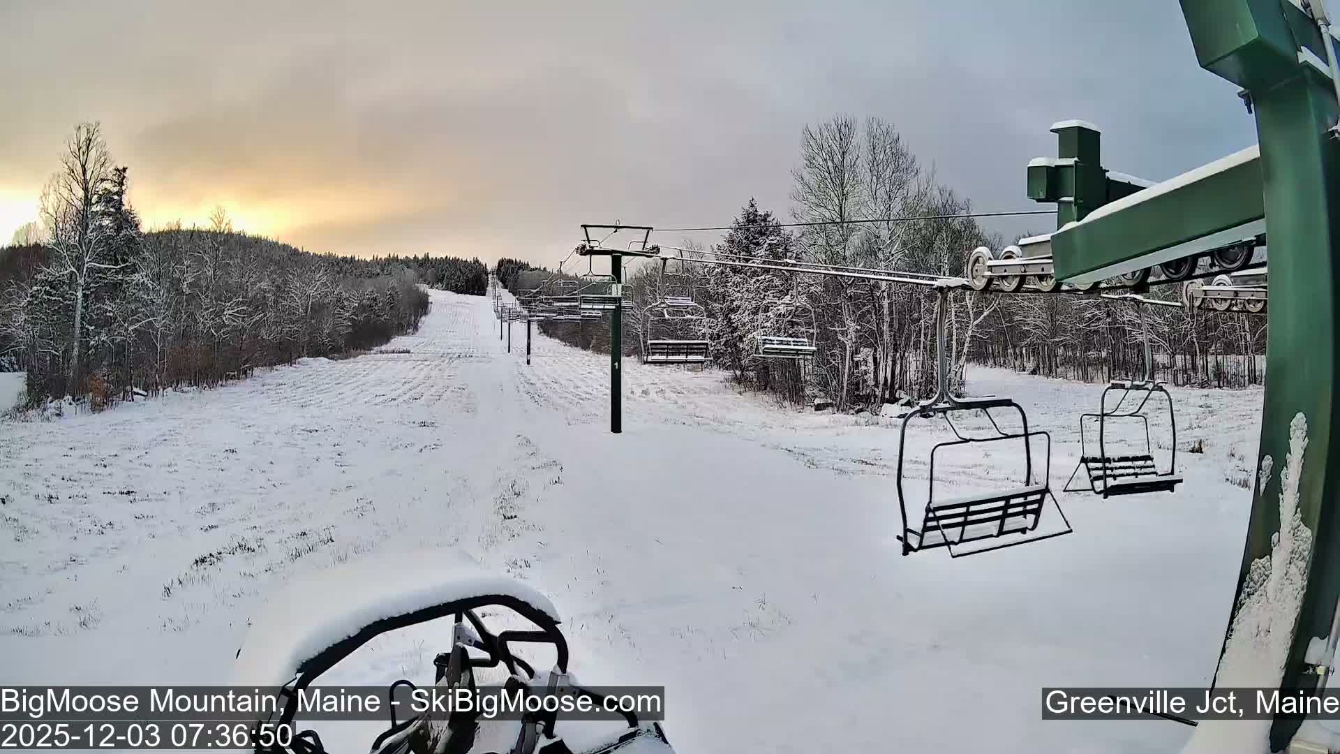 Big Moose Mountain Live Cam 2  Chairlift View - , Maine USA