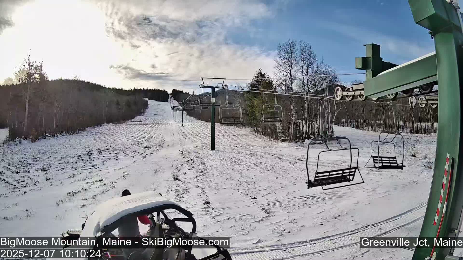 Big Moose Mountain Live Cam 2  Chairlift View - , Maine USA