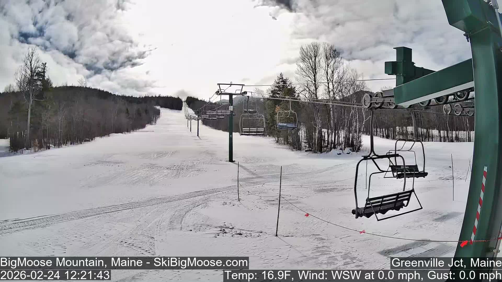 Big Moose Mountain Live Cam 2  Chairlift View - , Maine USA