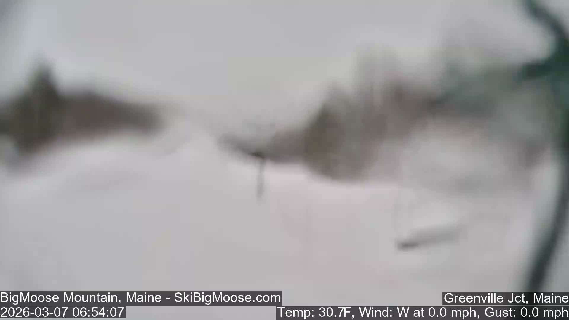 Big Moose Mountain Live Cam 2  Chairlift View - , Maine USA