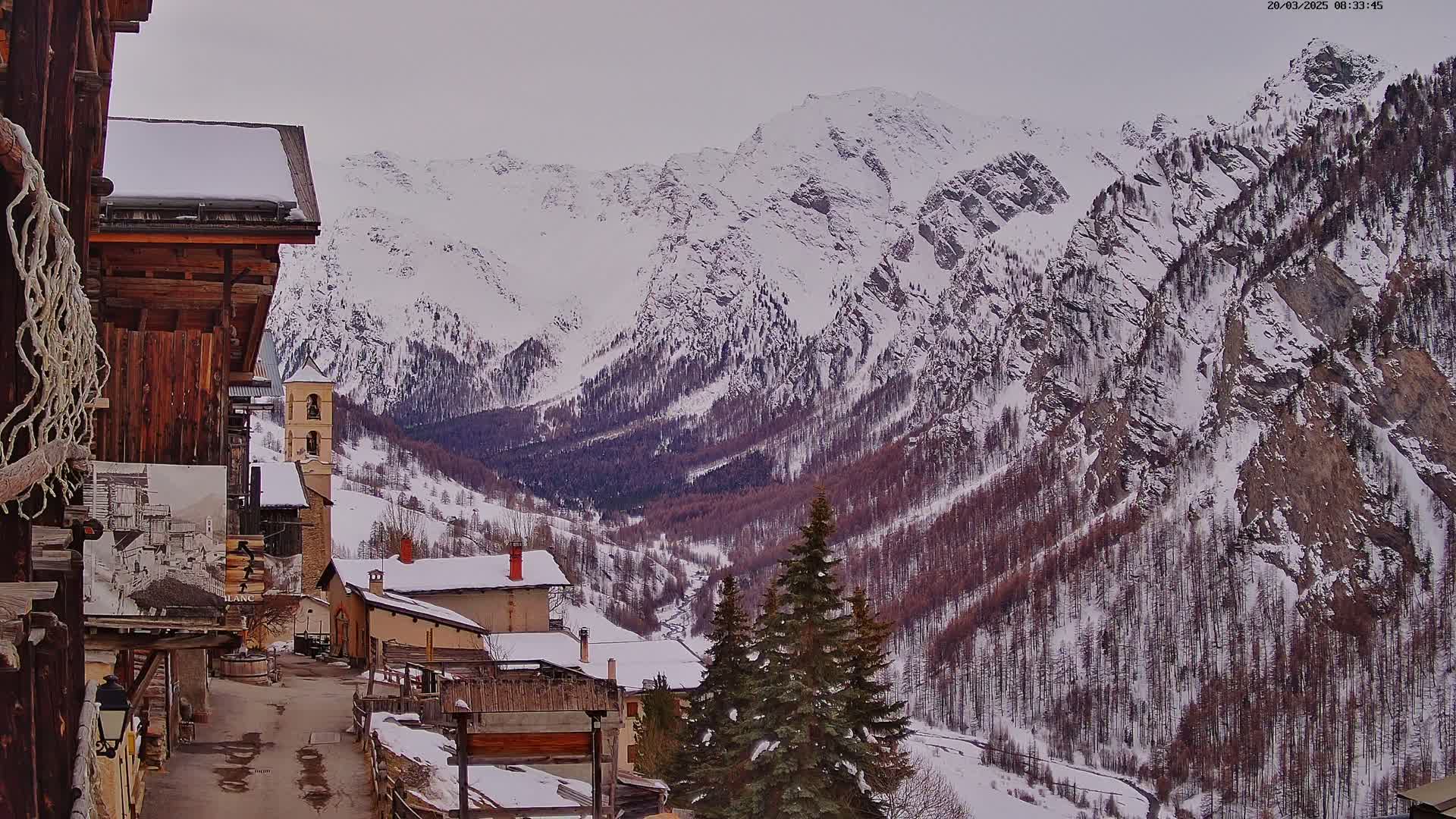 Saint-Véran Village Live Cam - Briancon, Hautes-Alpes, Provence-Alpes-Cote d’Azur, France