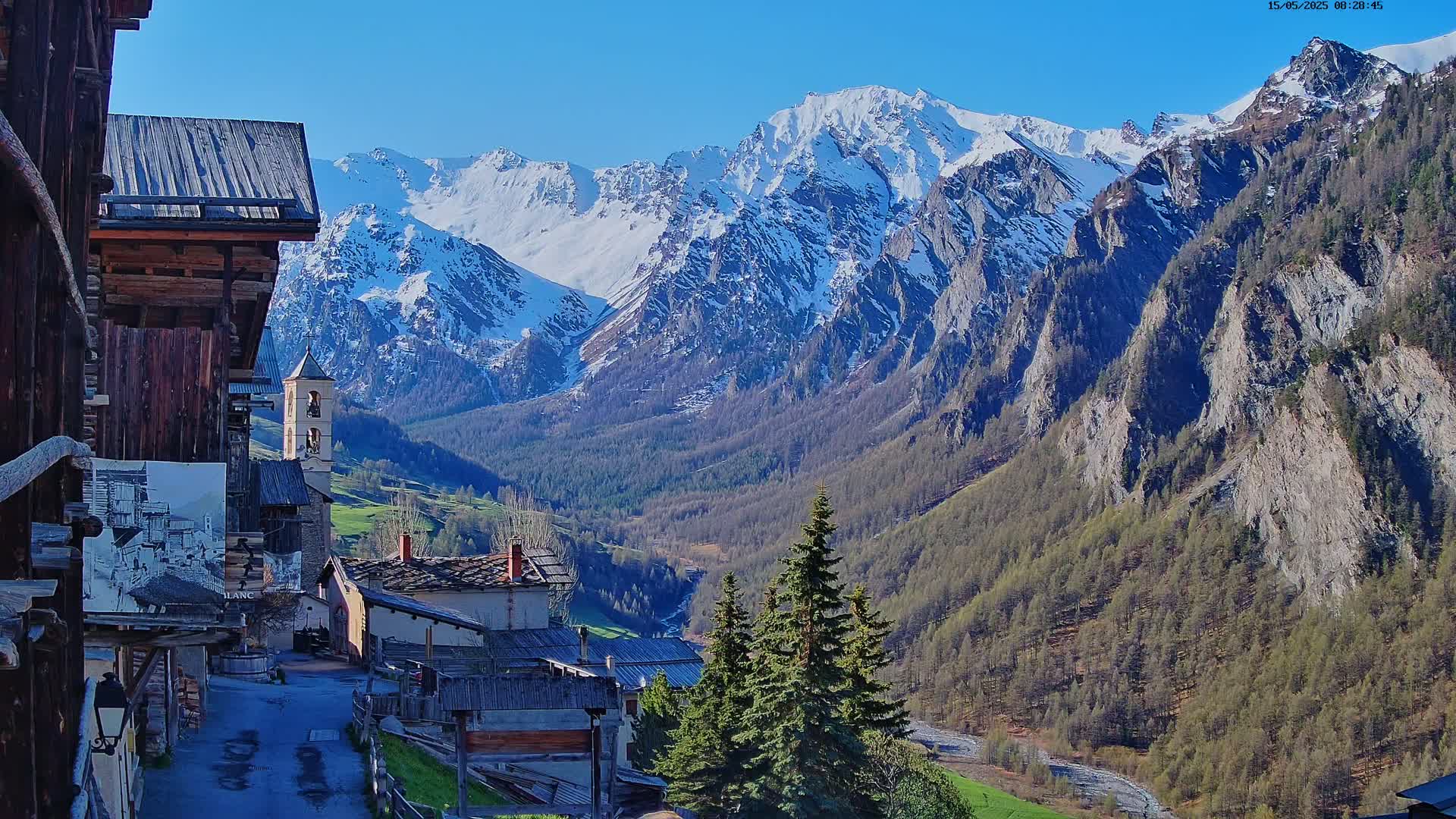 Saint-Véran Village Live Cam - Briancon, Hautes-Alpes, Provence-Alpes-Cote d’Azur, France