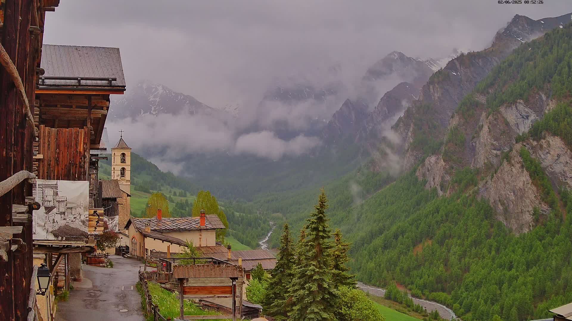 Saint-Véran Village Live Cam - Briancon, Hautes-Alpes, Provence-Alpes-Cote d’Azur, France