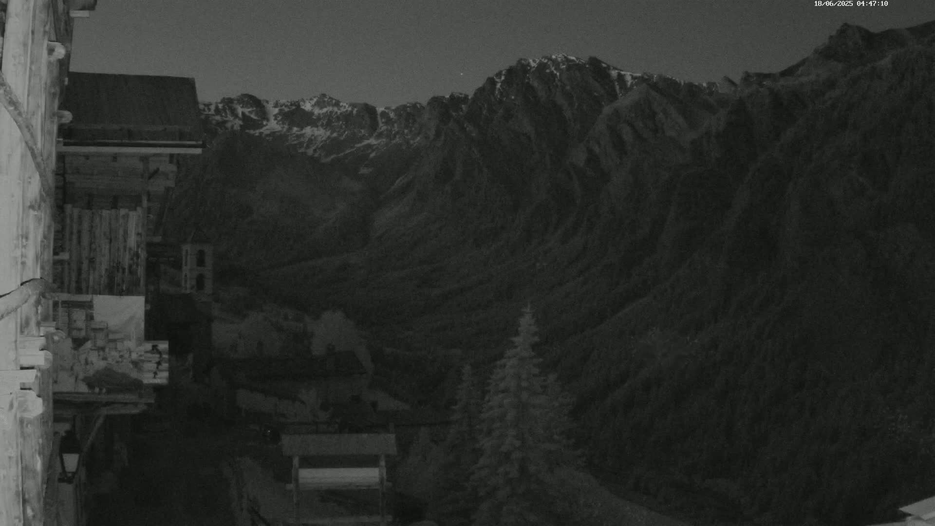 Saint-Véran Village Live Cam - Briancon, Hautes-Alpes, Provence-Alpes-Cote d’Azur, France