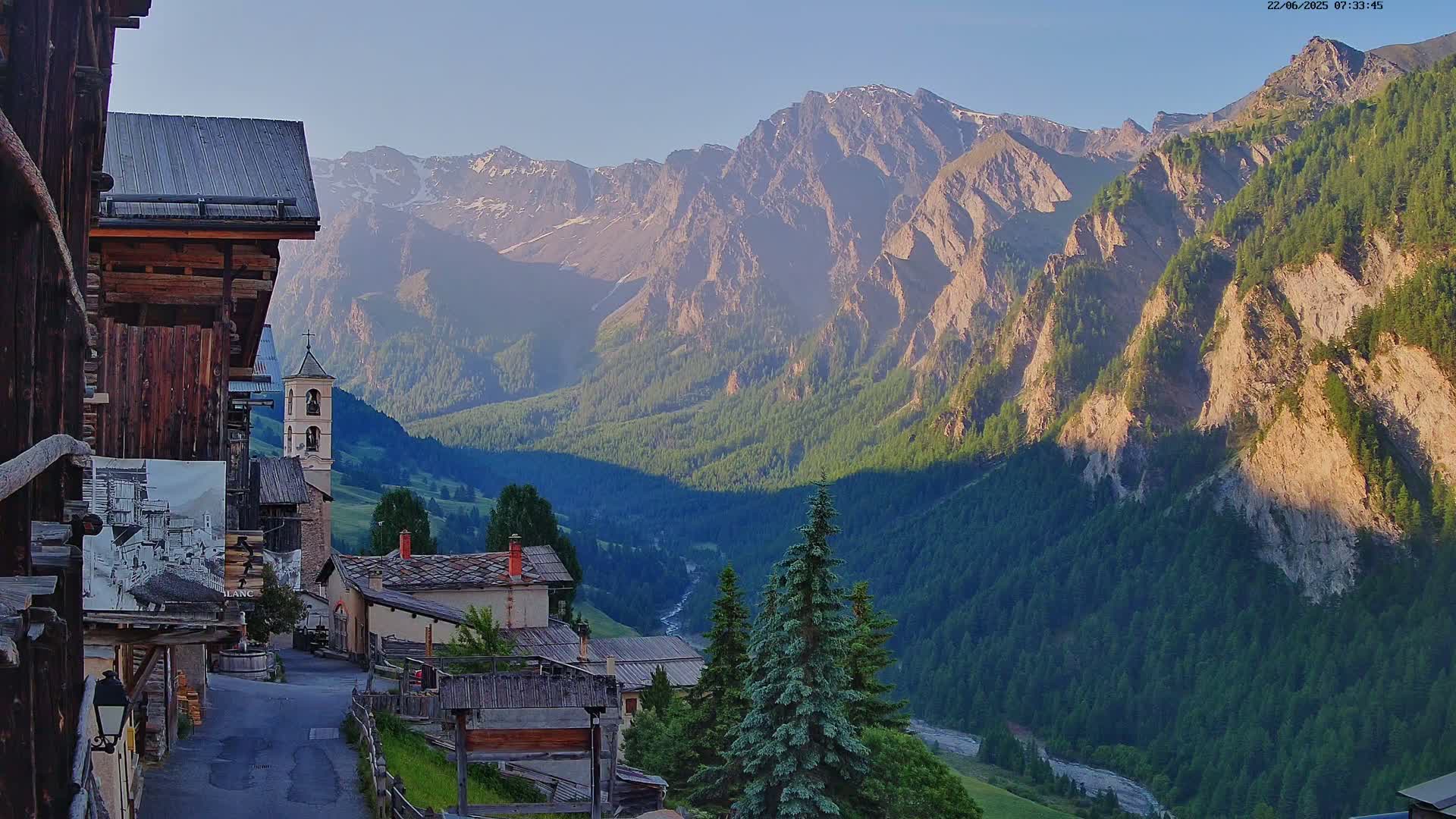 Saint-Véran Village Live Cam - Briancon, Hautes-Alpes, Provence-Alpes-Cote d’Azur, France