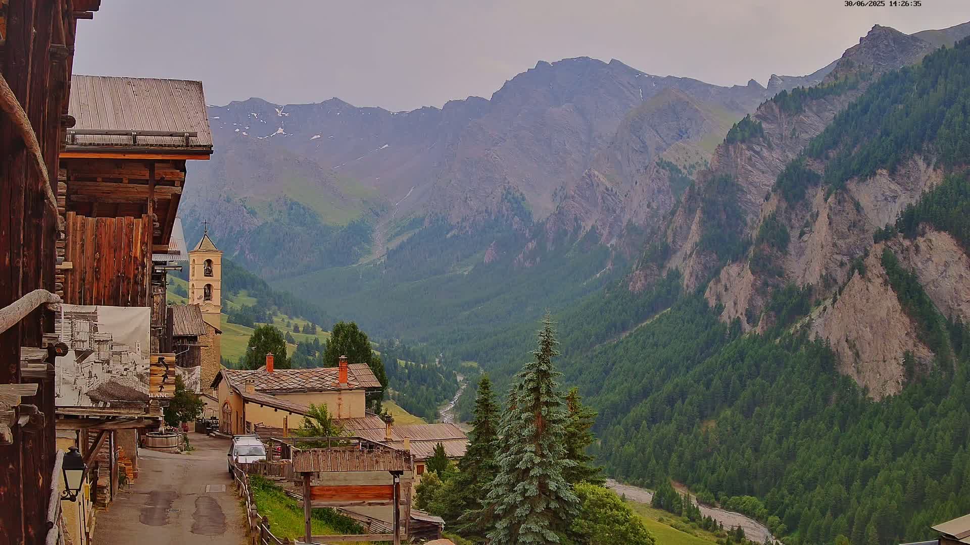 Saint-Véran Village Live Cam - Briancon, Hautes-Alpes, Provence-Alpes-Cote d’Azur, France