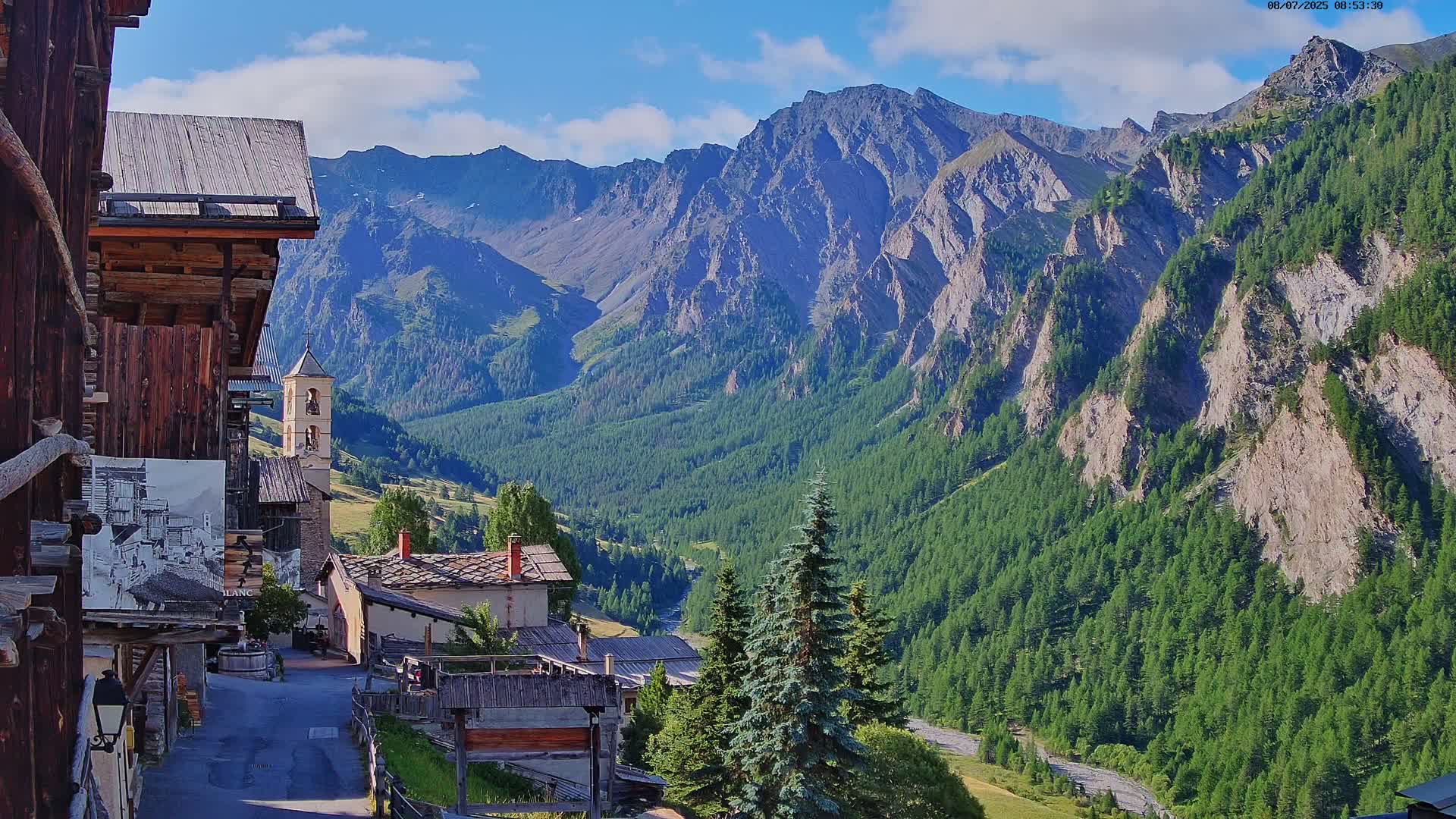 Saint-Véran Village Live Cam - Briancon, Hautes-Alpes, Provence-Alpes-Cote d’Azur, France